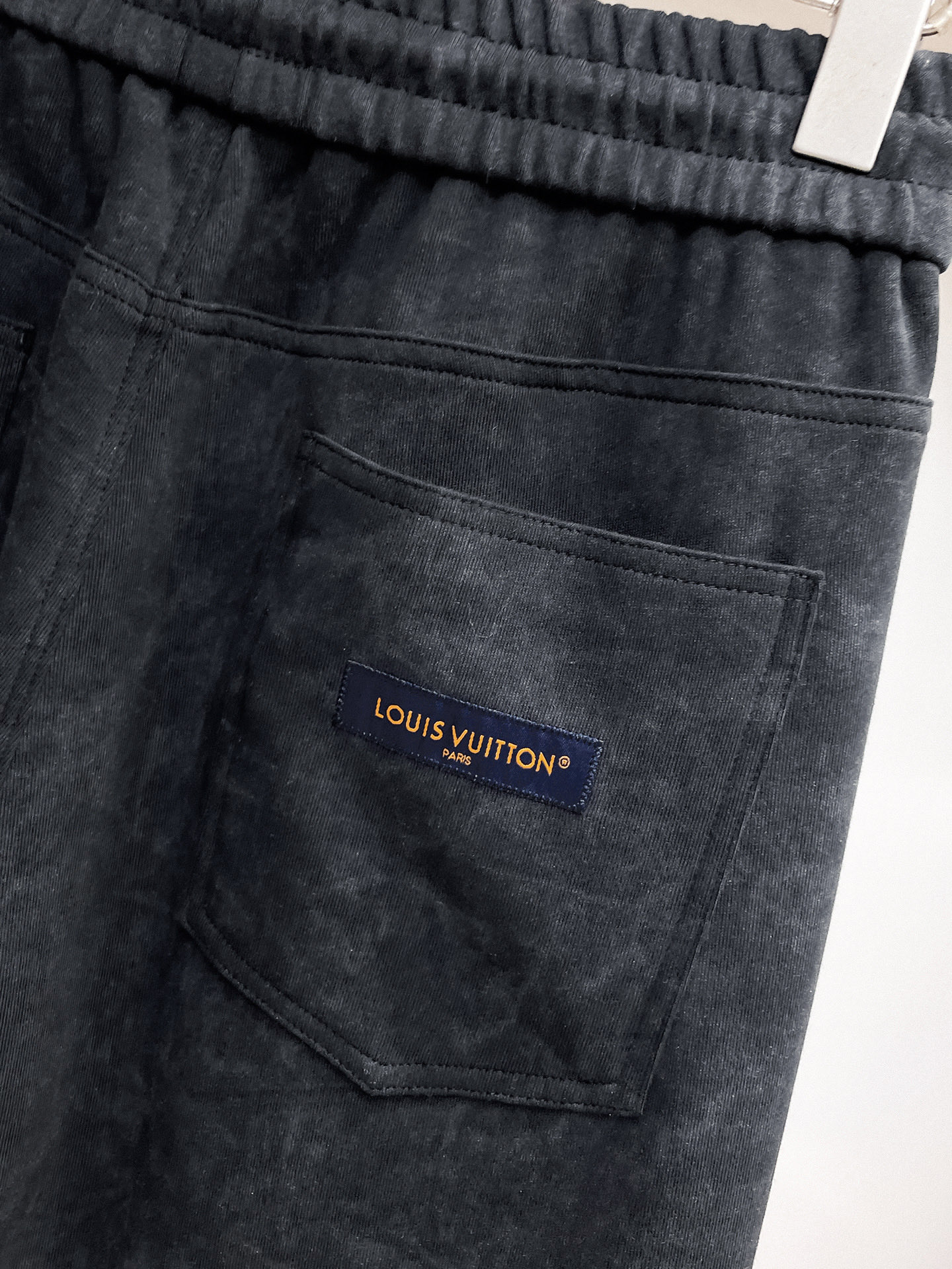 Louis Vuitton Basic Clothing M-l-xl