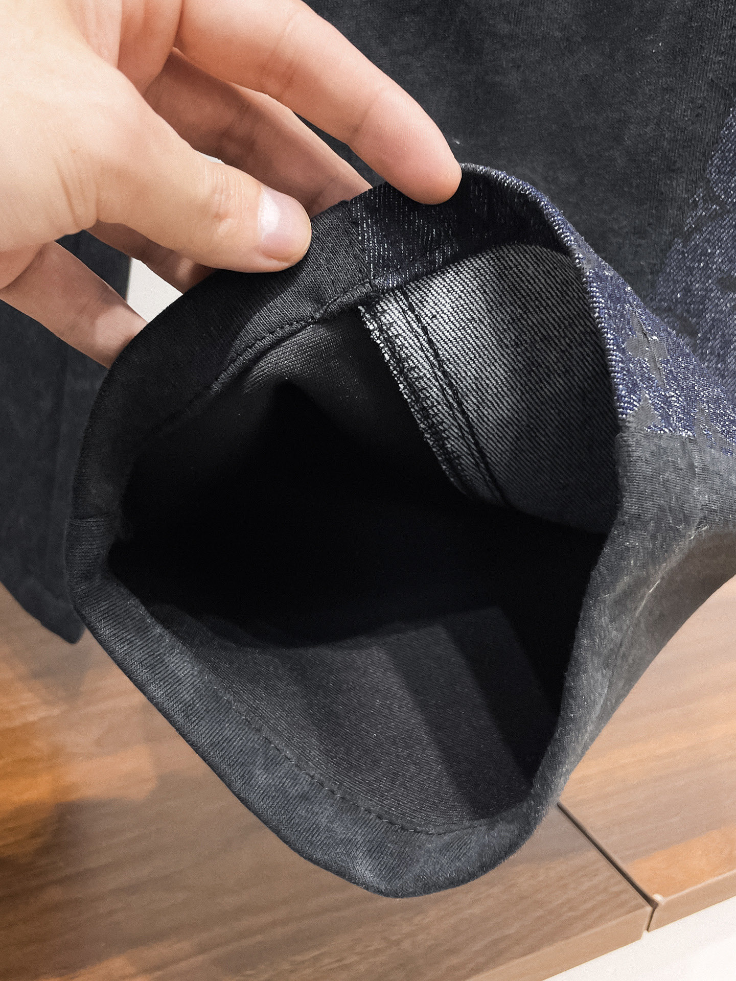 Louis Vuitton Basic Clothing M-l-xl