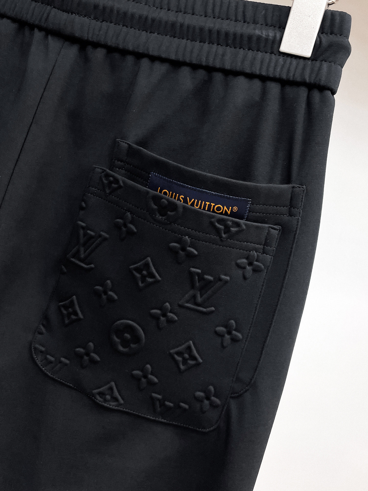 Louis Vuitton Basic Clothing M-l-xl