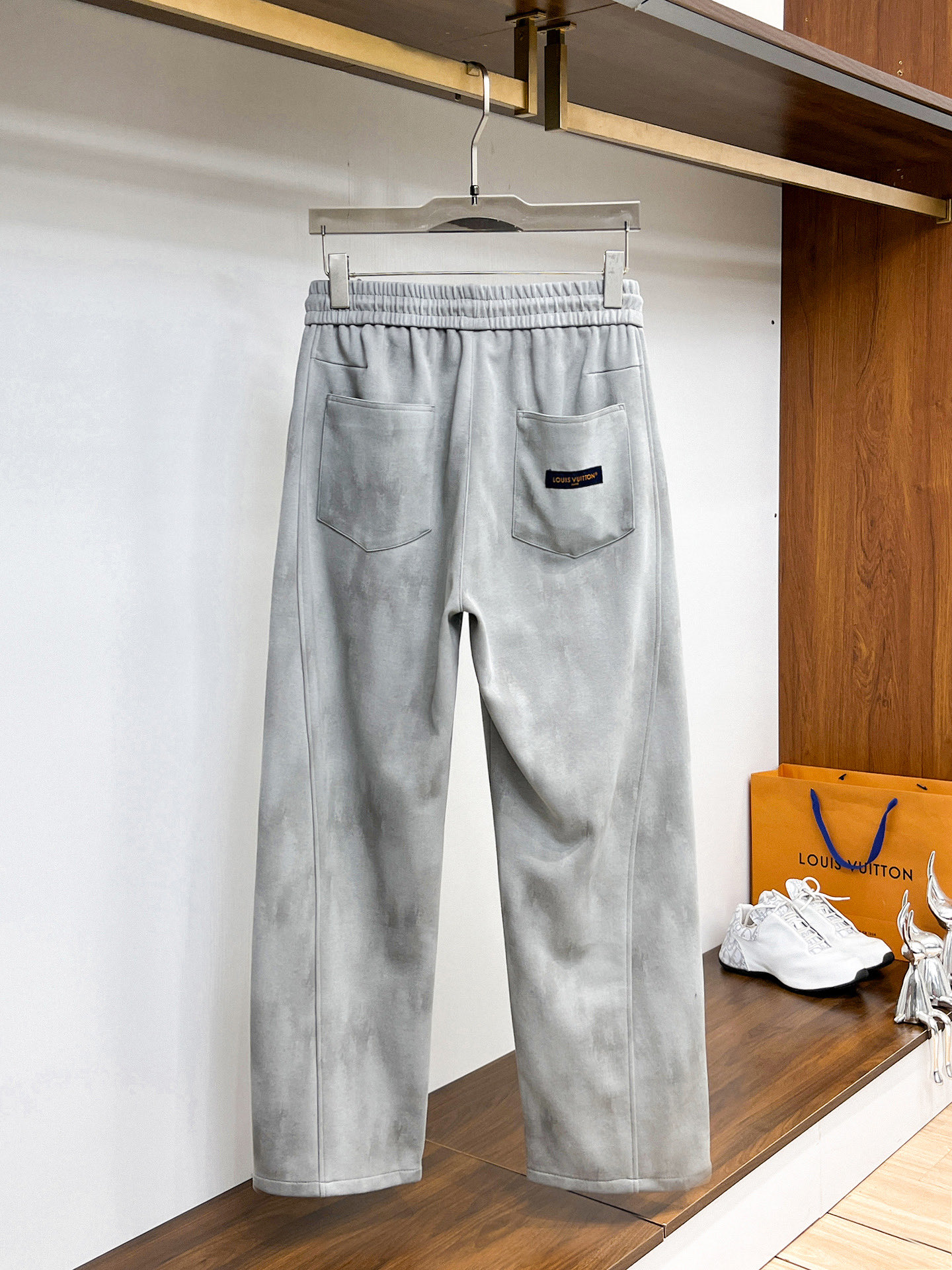 Louis Vuitton Basic Clothing M-l-xl