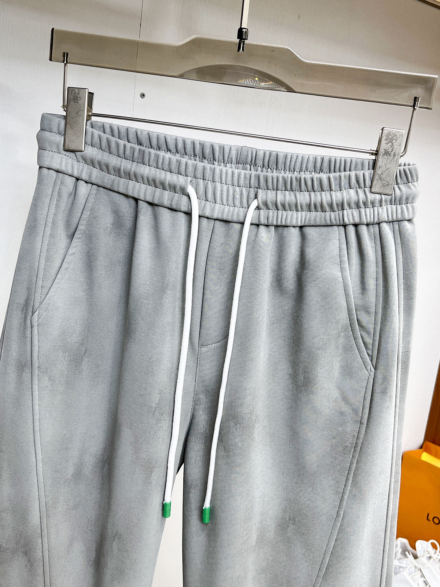 Louis Vuitton Basic Clothing M-l-xl