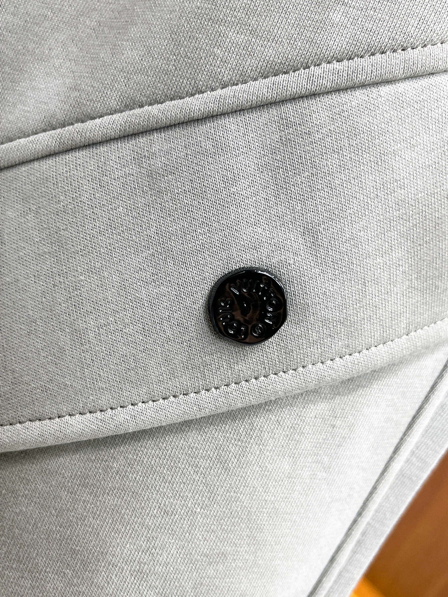 Louis Vuitton Basic Clothing M-l-xl