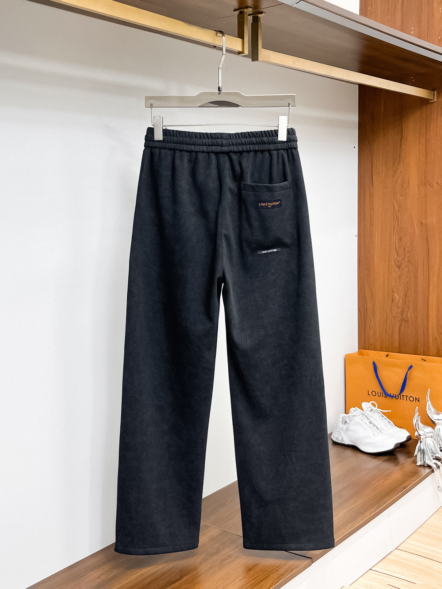 Louis Vuitton Basic Clothing M-l-xl