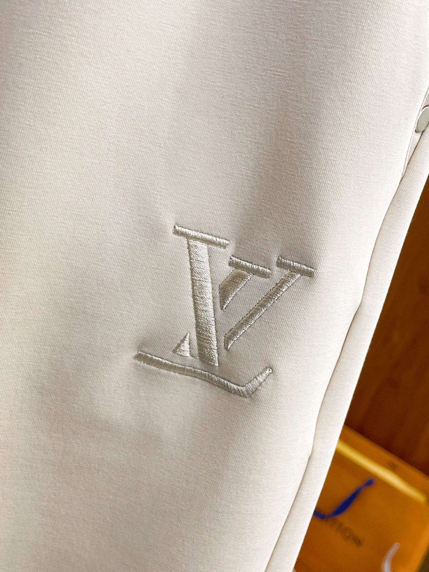 Louis Vuitton Basic Clothing M-l-xl