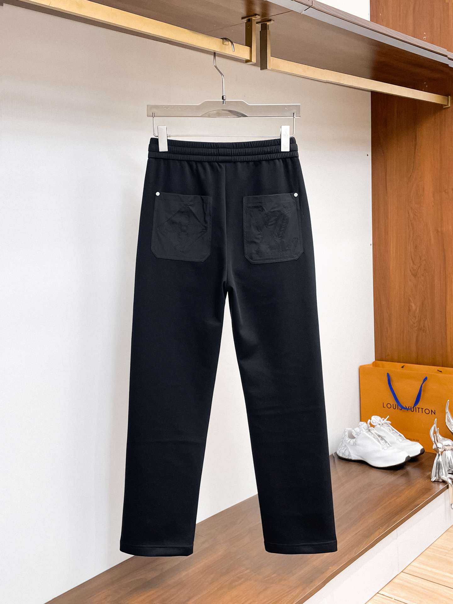 Louis Vuitton Basic Clothing M-l-xl