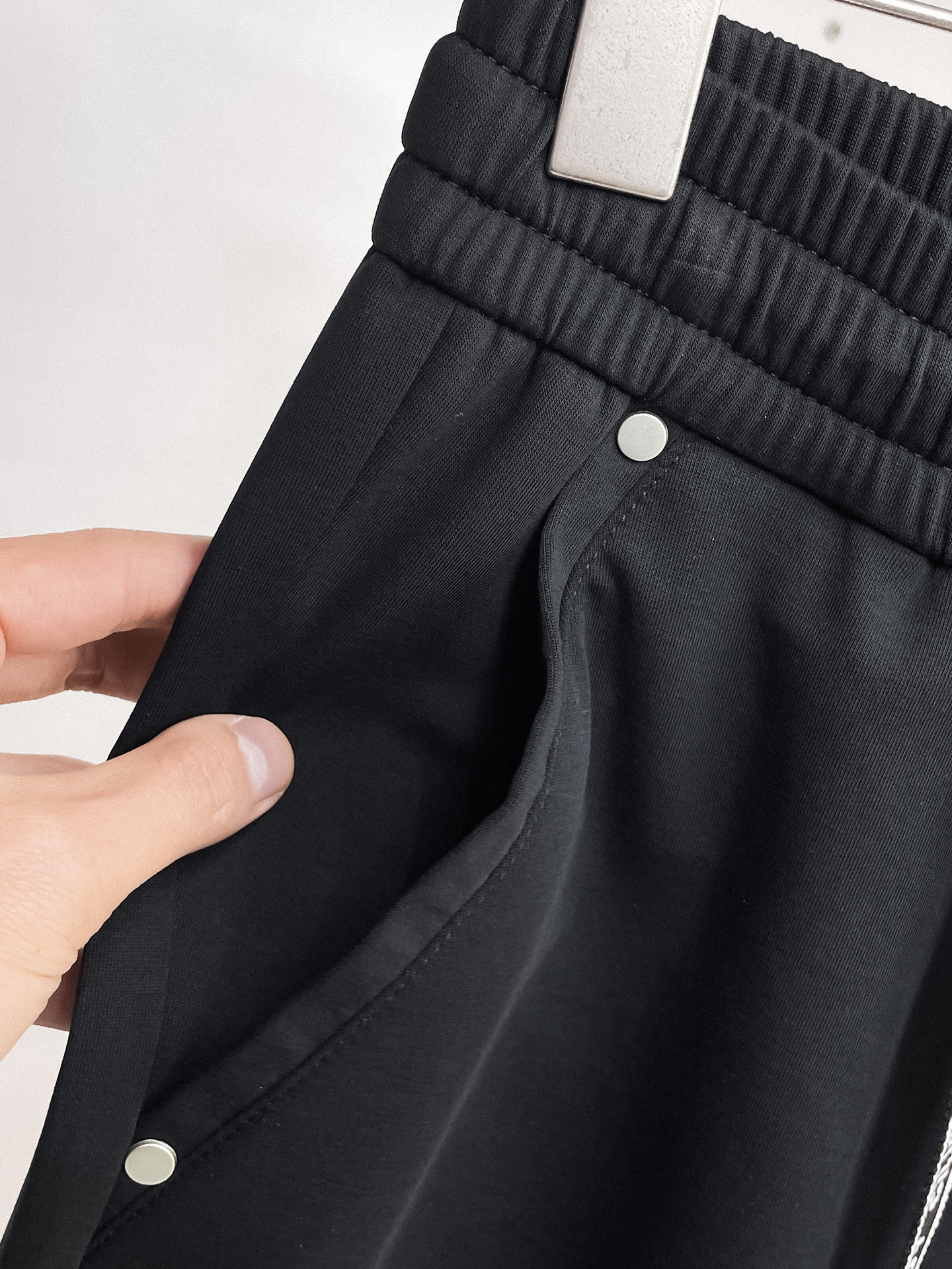 Louis Vuitton Basic Clothing M-l-xl