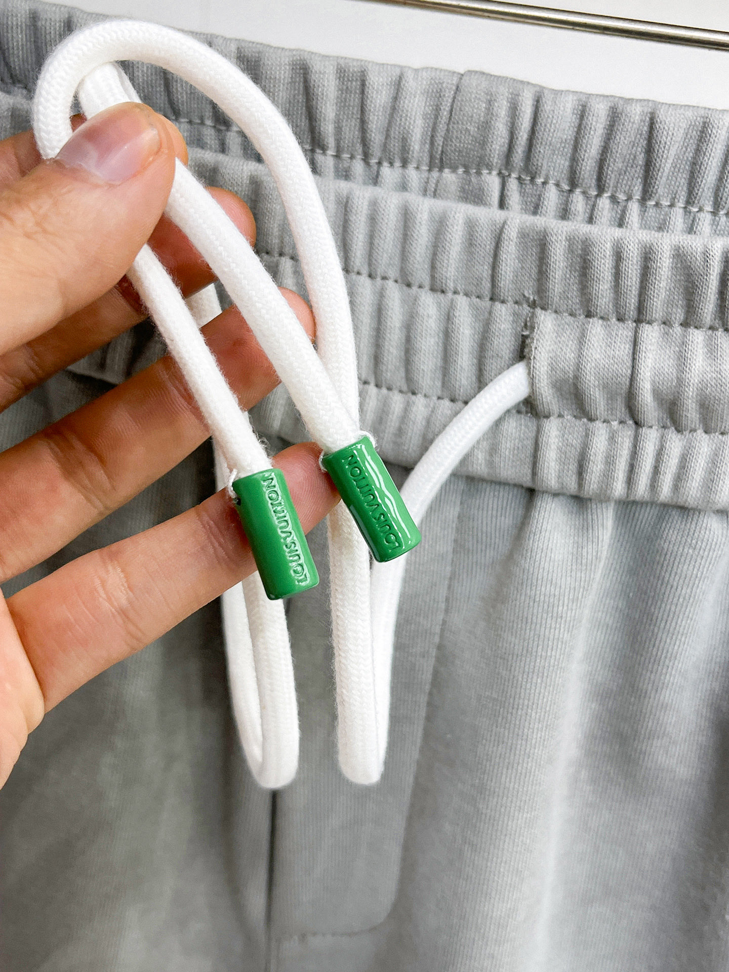 Louis Vuitton Basic Clothing M-l-xl