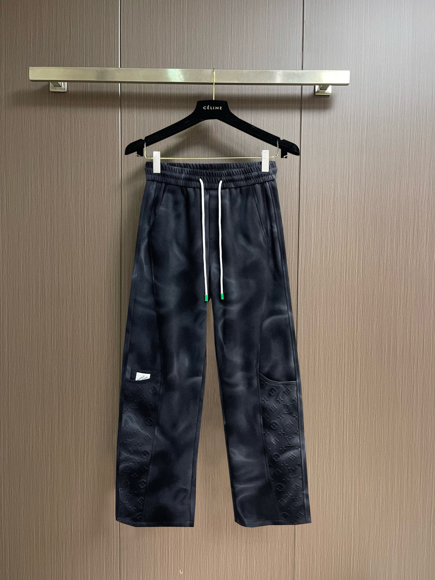 Louis Vuitton Basic Clothing M-l-xl