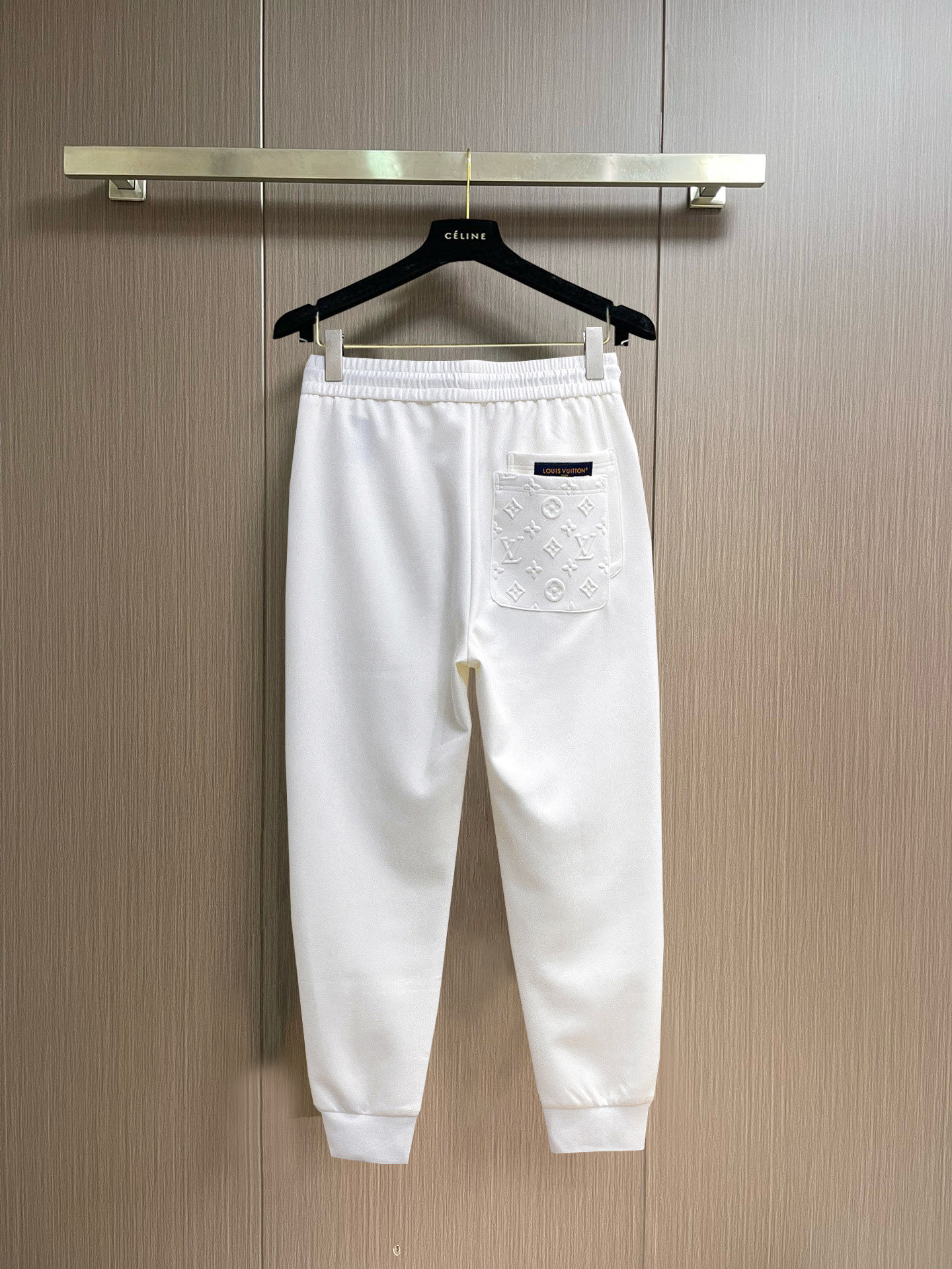 Louis Vuitton Basic Clothing M-l-xl