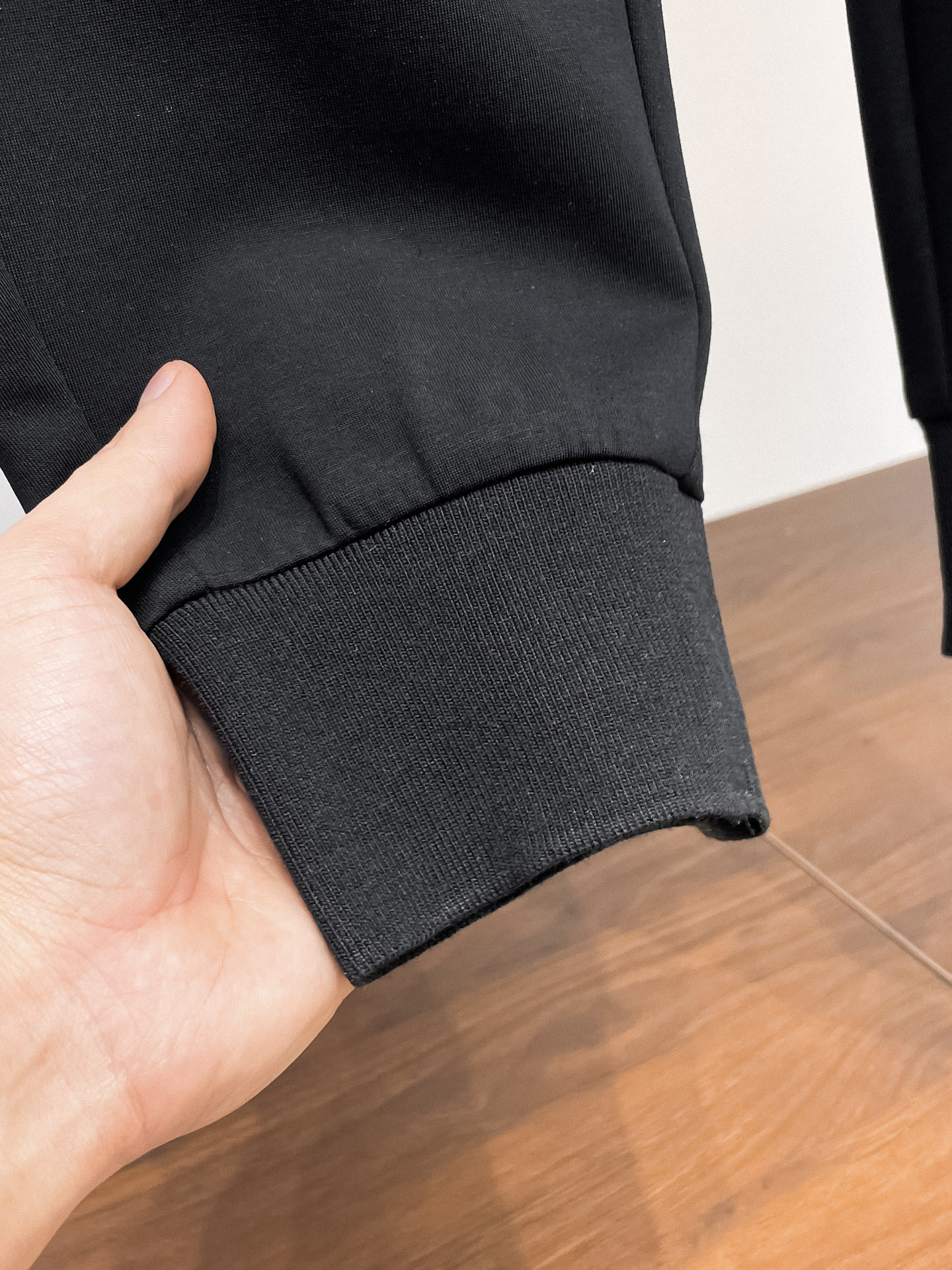 Louis Vuitton Basic Clothing M-l-xl