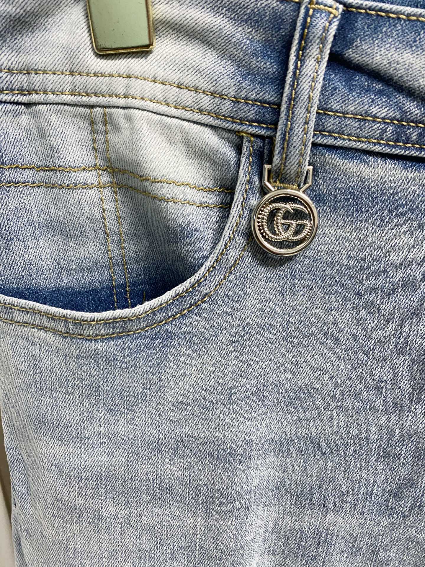 Gucci Jeans Slim Fit S
