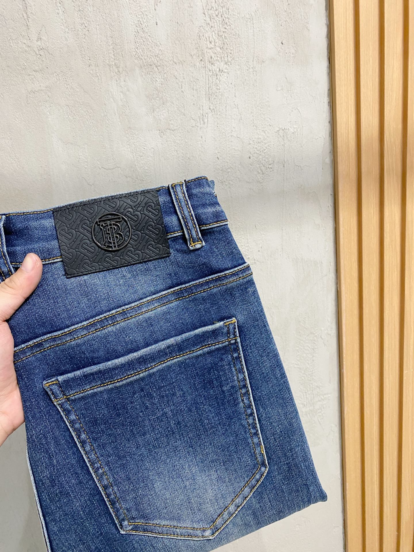 Burberry Jeans Slim Fit S