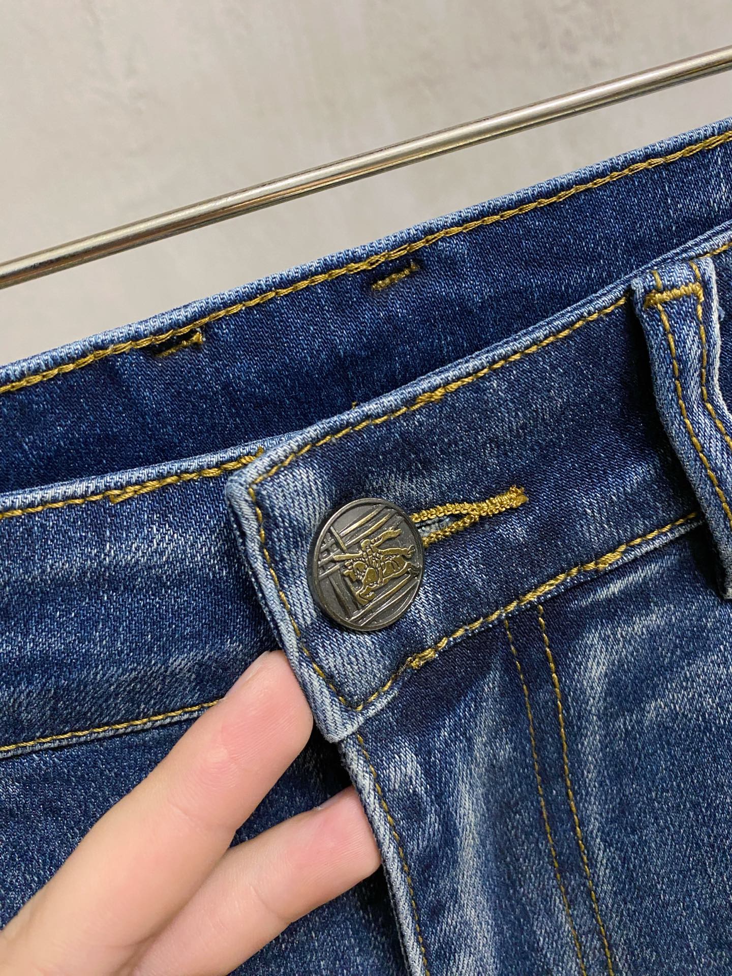 Burberry Jeans Slim Fit S