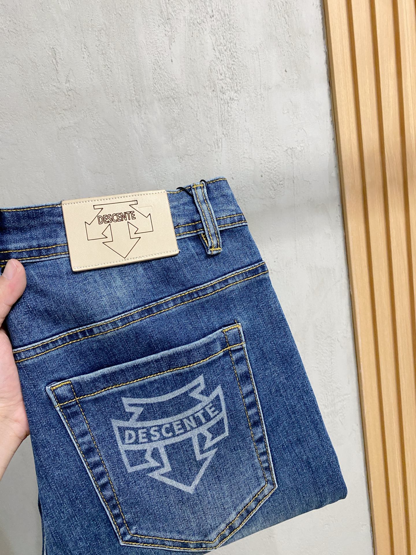 Descente Jeans Slim Fit S