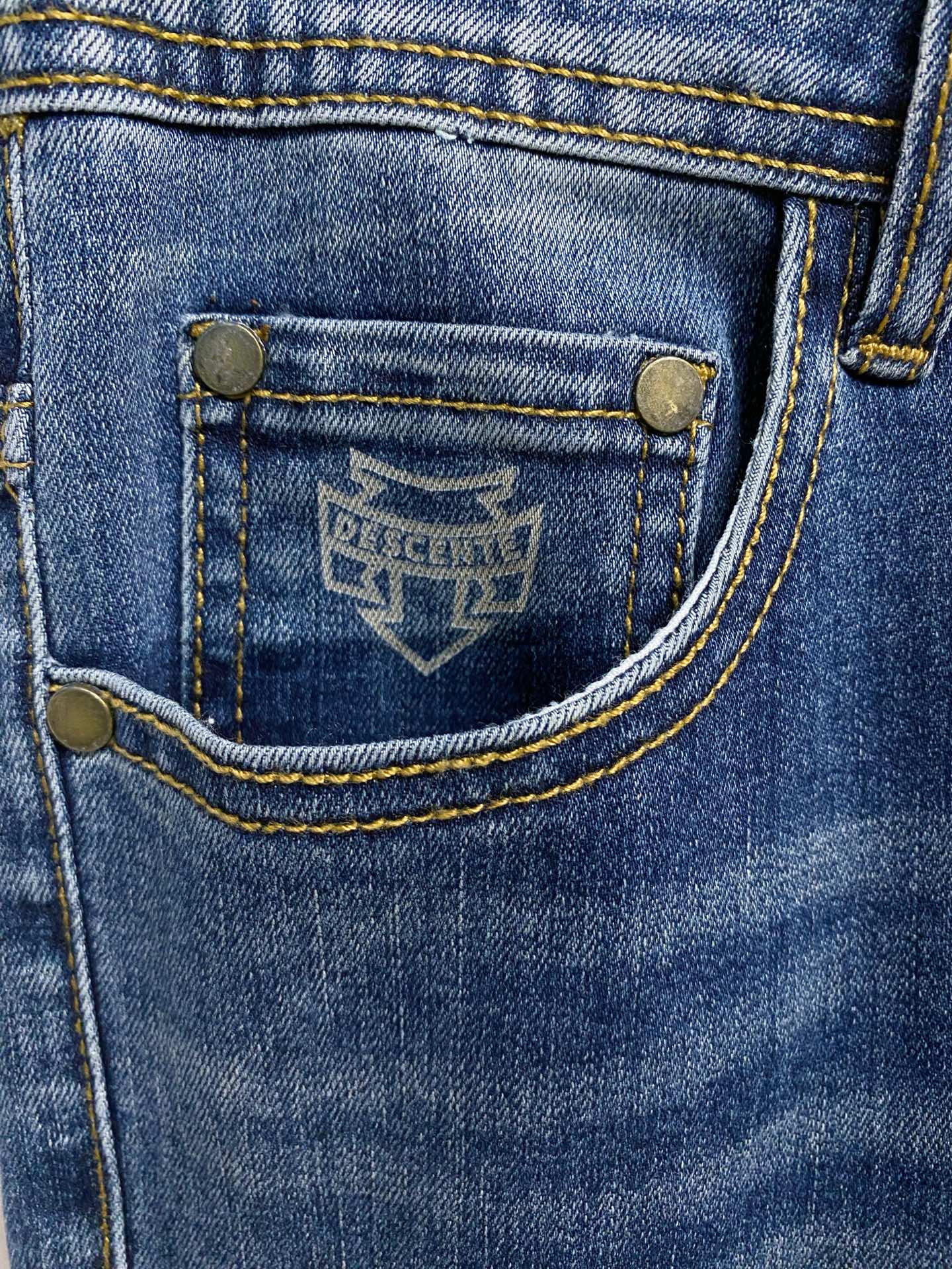 Descente Jeans Slim Fit S