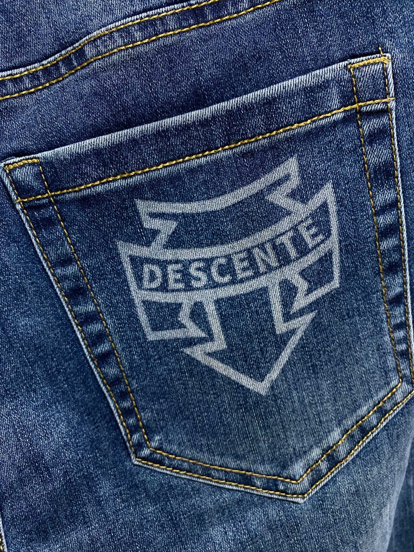 Descente Jeans Slim Fit S