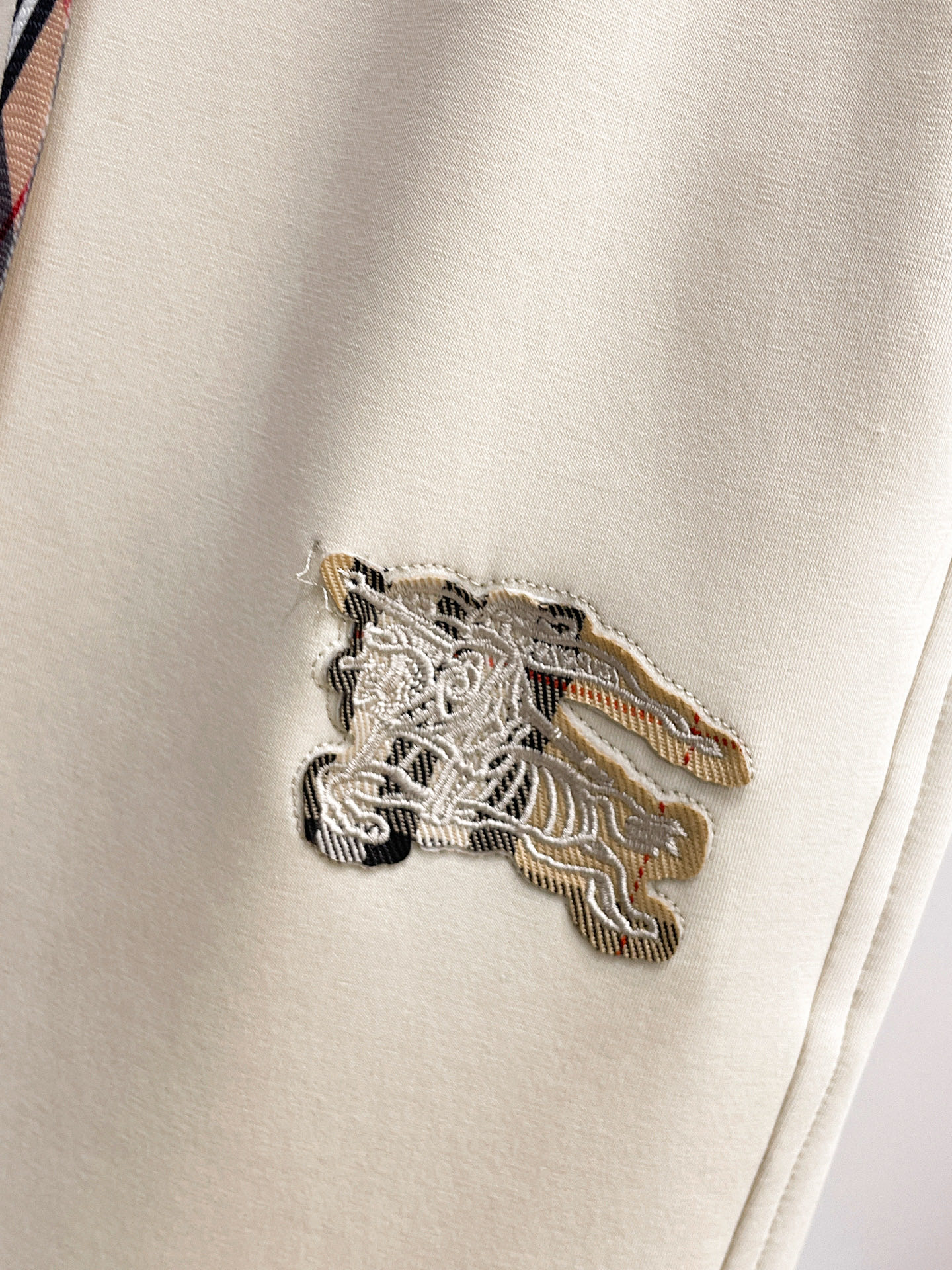 Burberry Basic Clothing M-l-xl