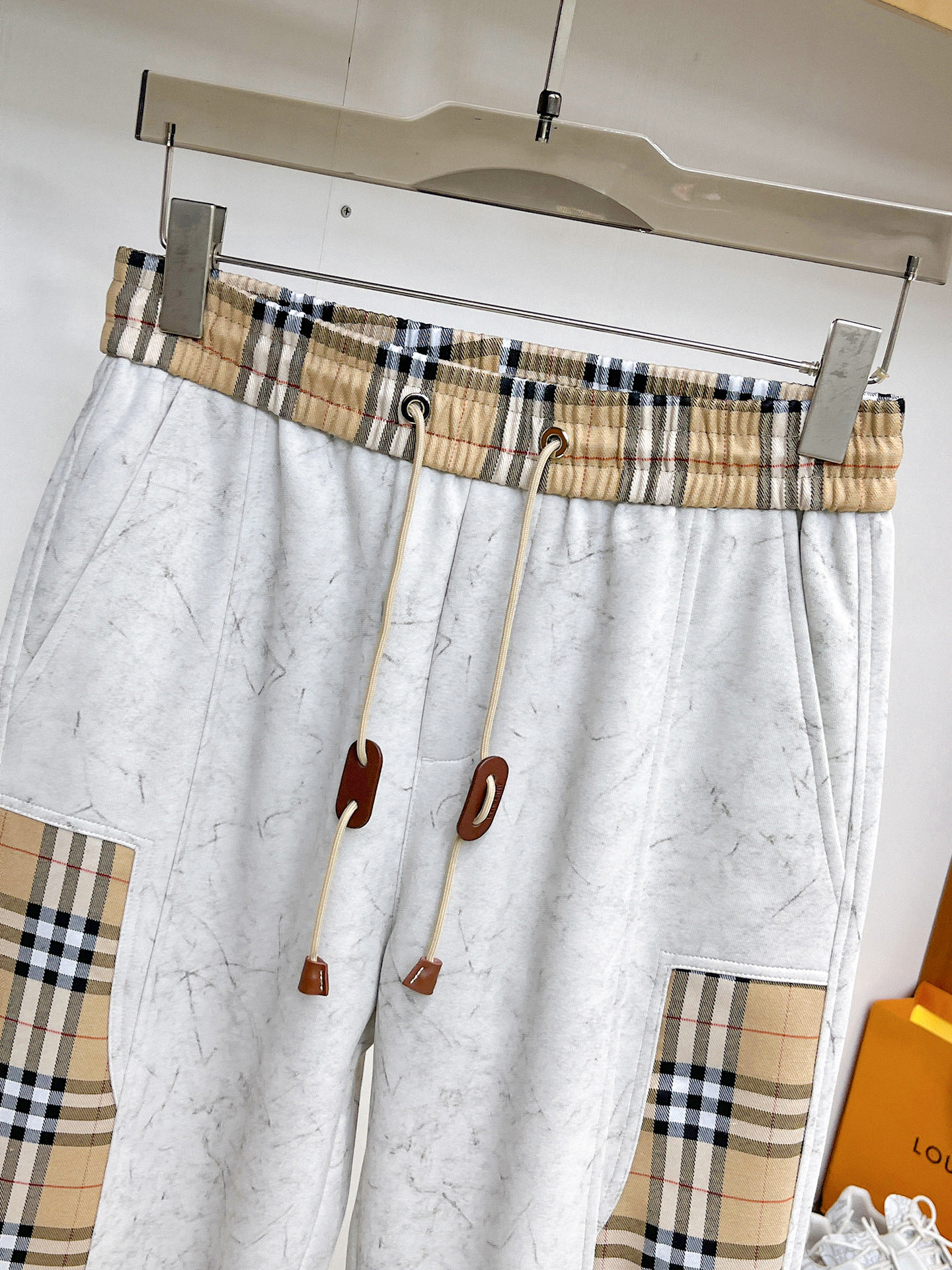 Burberry Basic Clothing M-l-xl