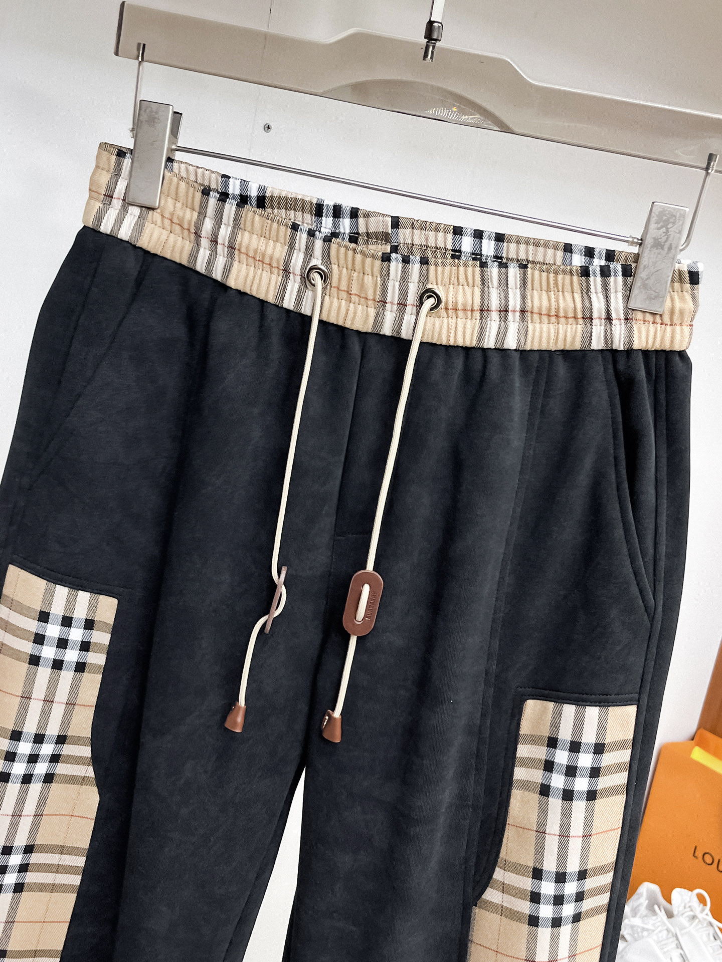 Burberry Basic Clothing M-l-xl