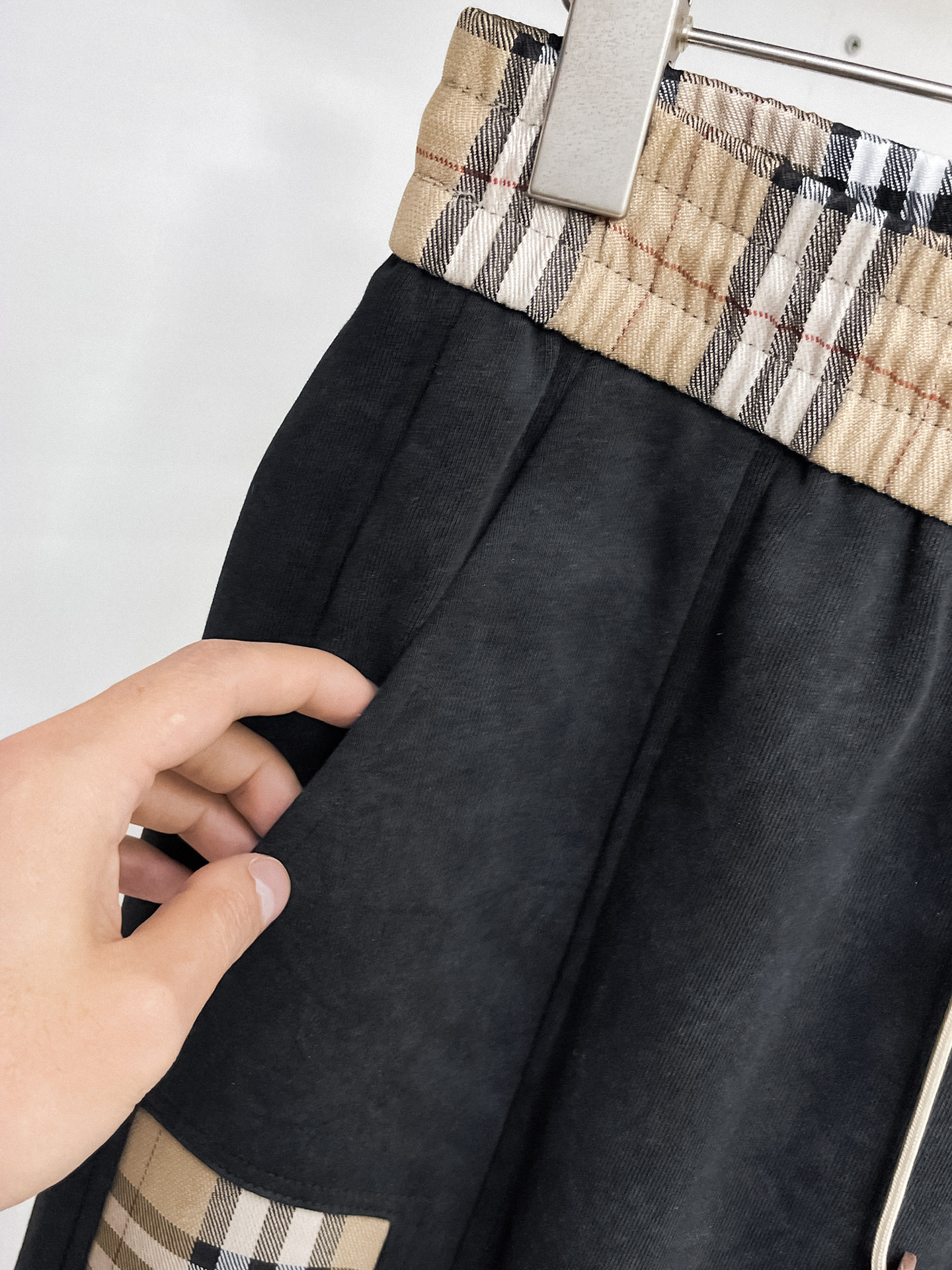 Burberry Basic Clothing M-l-xl