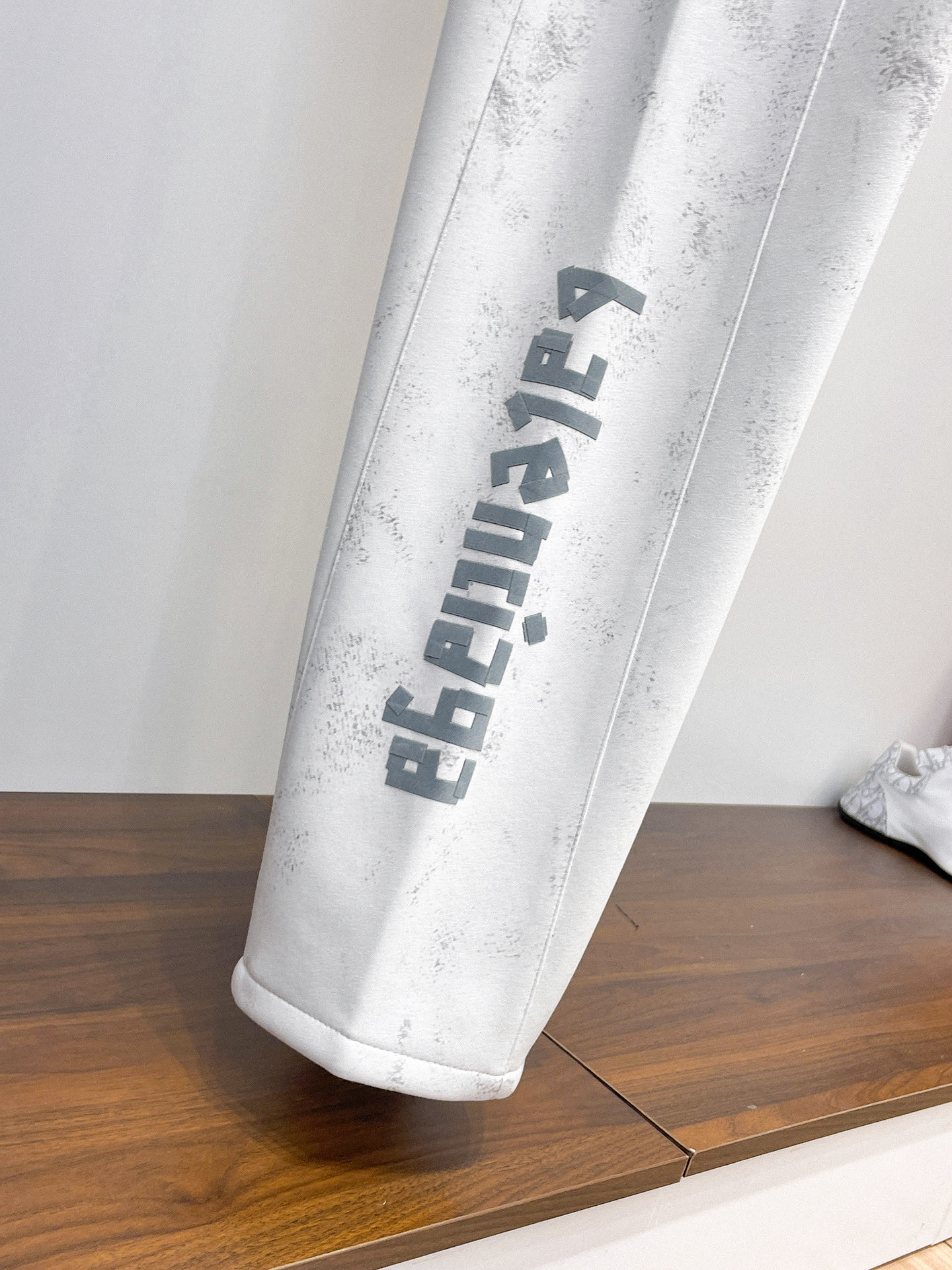 Balenciaga Basic Clothing M-l-xl