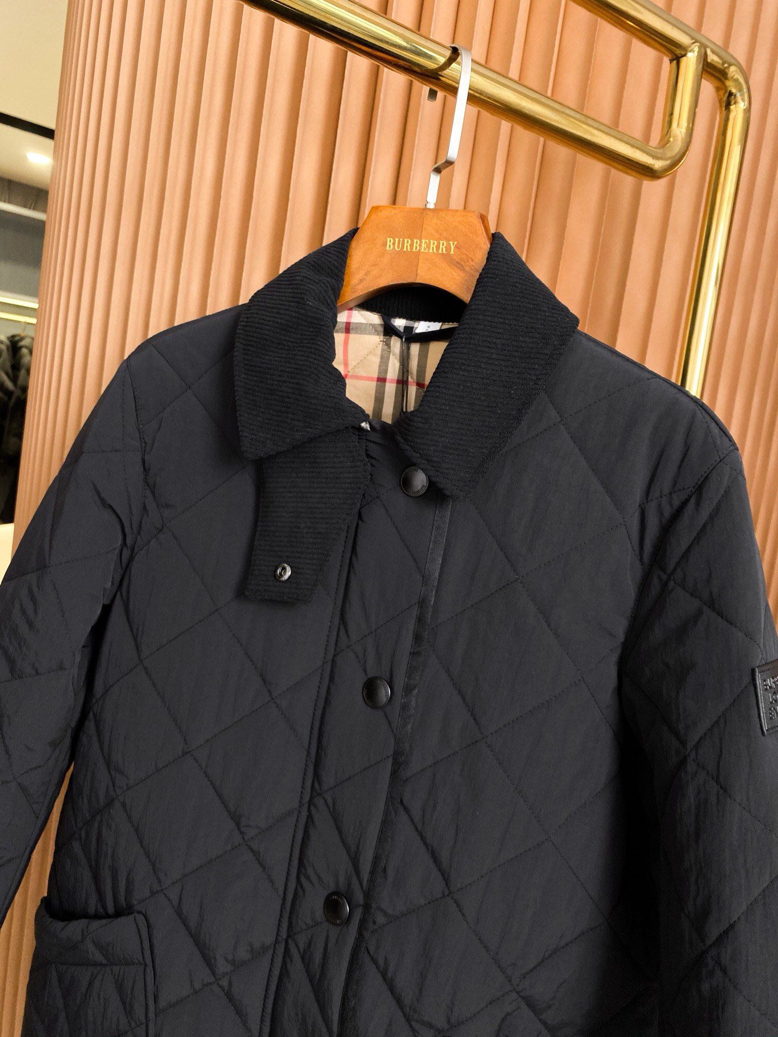 Burberry Female Jacket Cotton Black Loose Fit S-xxl