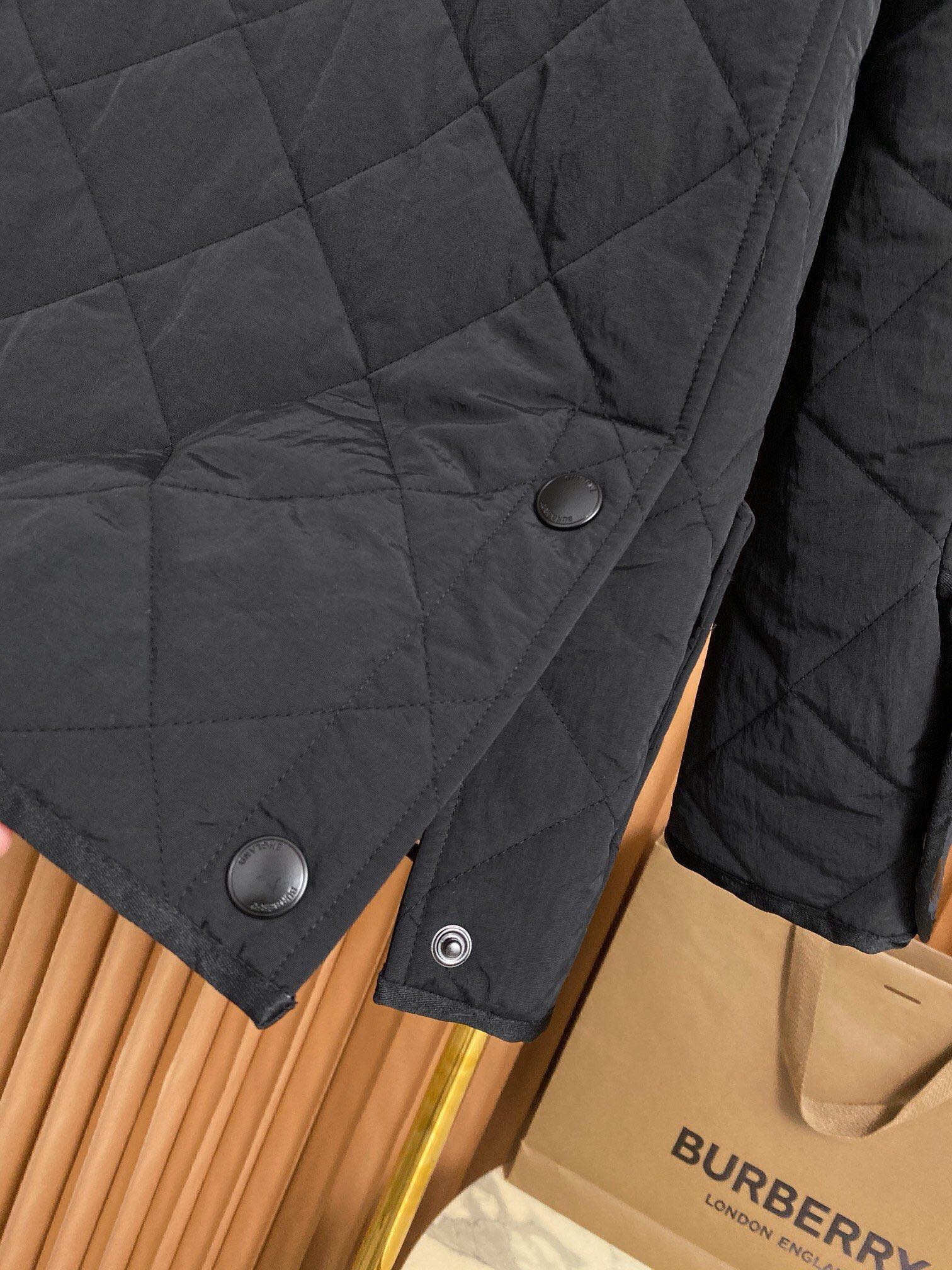 Burberry Female Jacket Cotton Black Loose Fit S-xxl