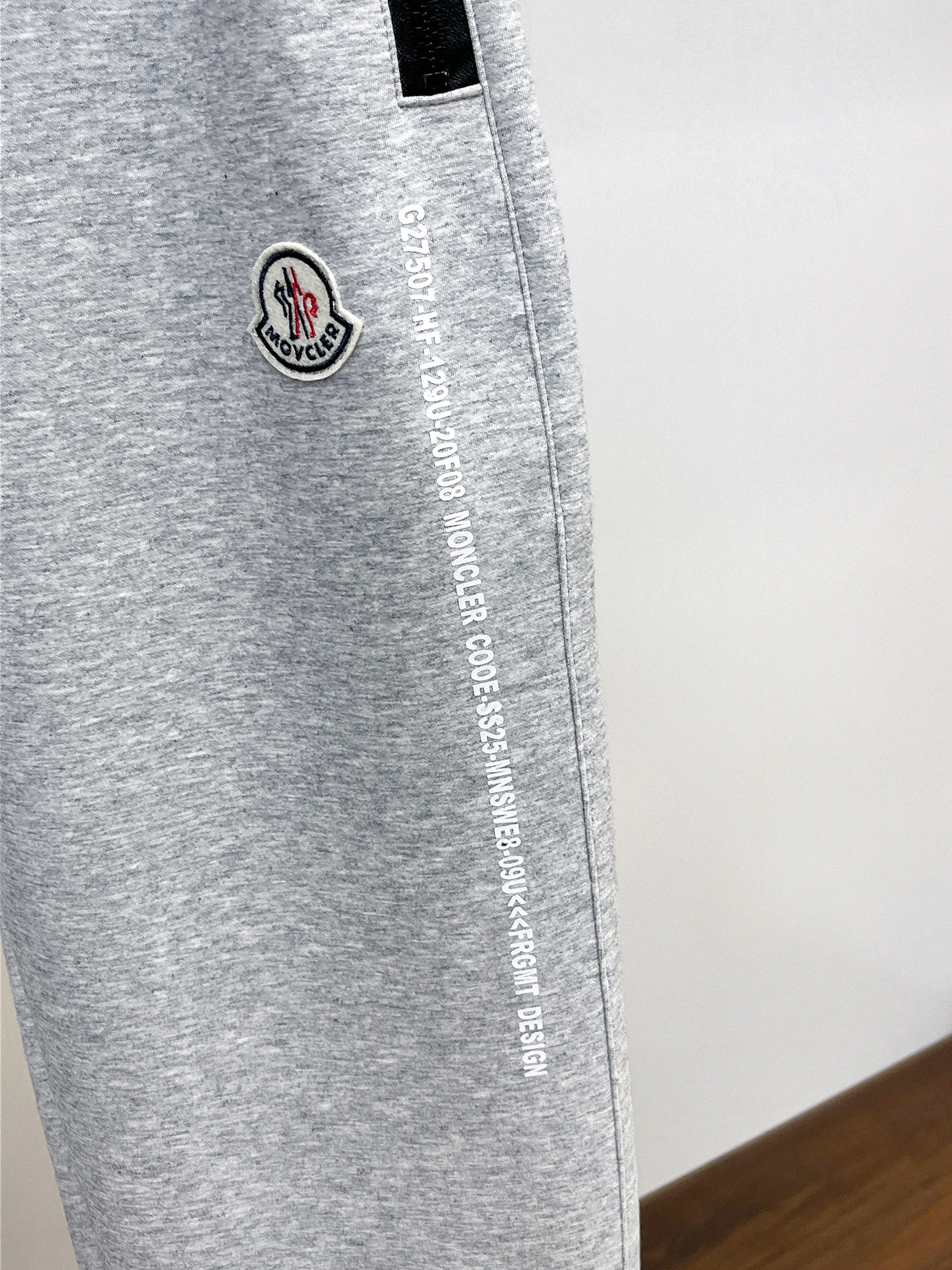 Moncler Basic Clothing M-l-xl