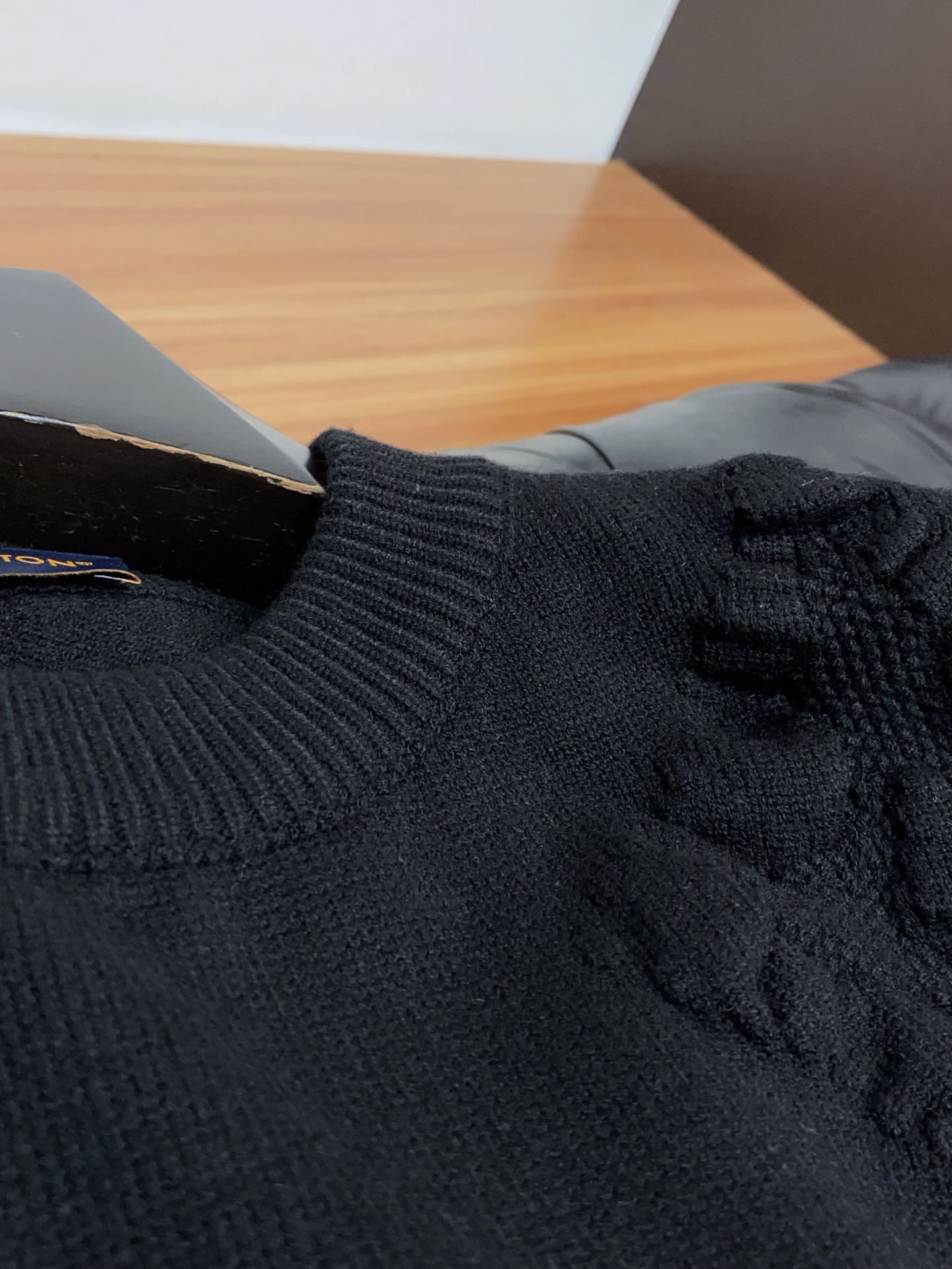 Louis Vuitton Basic Clothing Wool M-l-xl