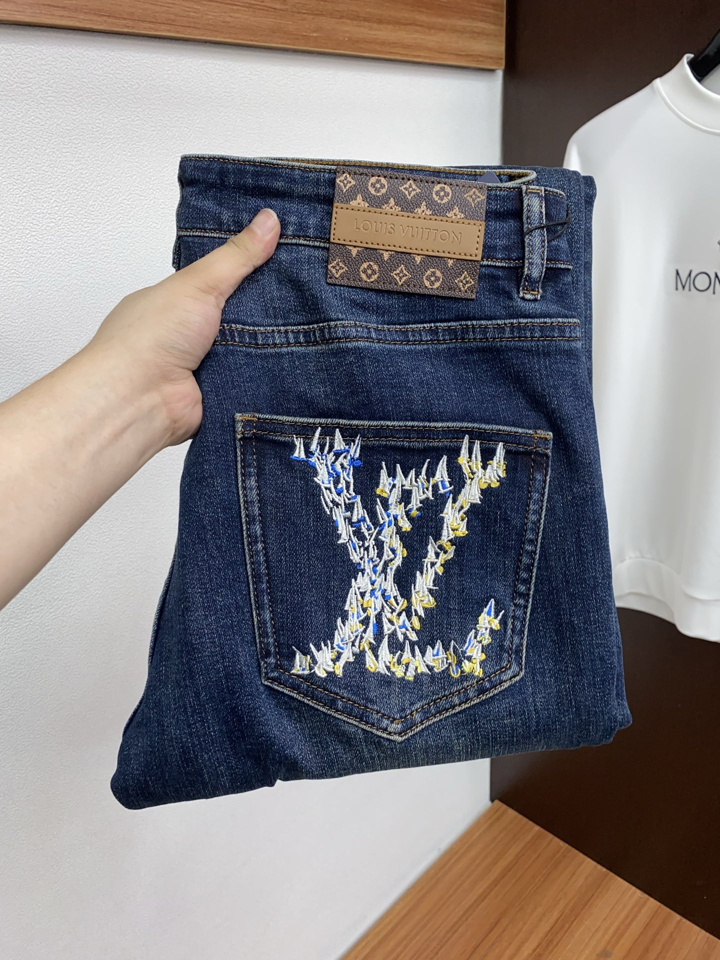 Louis Vuitton Male Jeans S