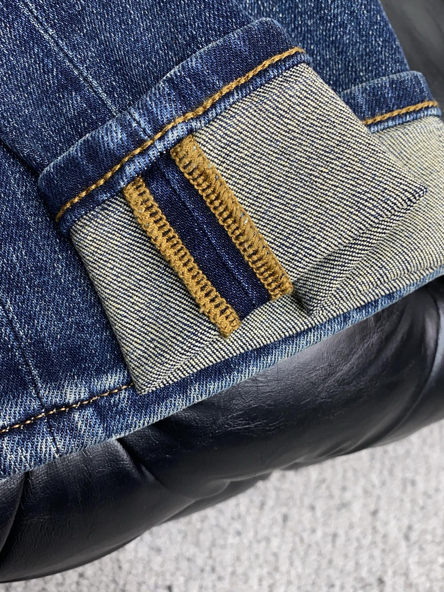 Louis Vuitton Male Jeans S