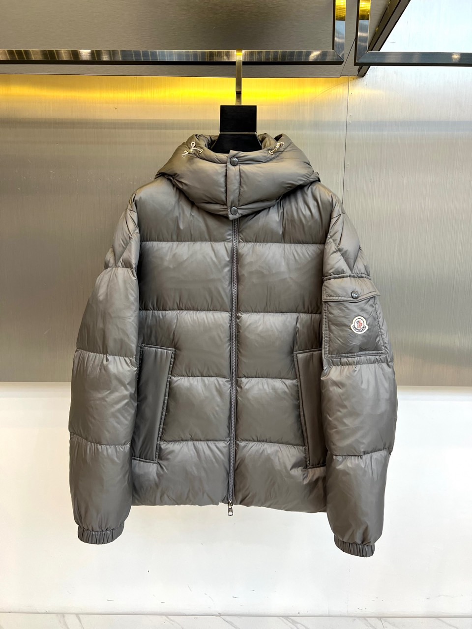 Moncler Down Jacket Goose Down Gray Hooded M-l