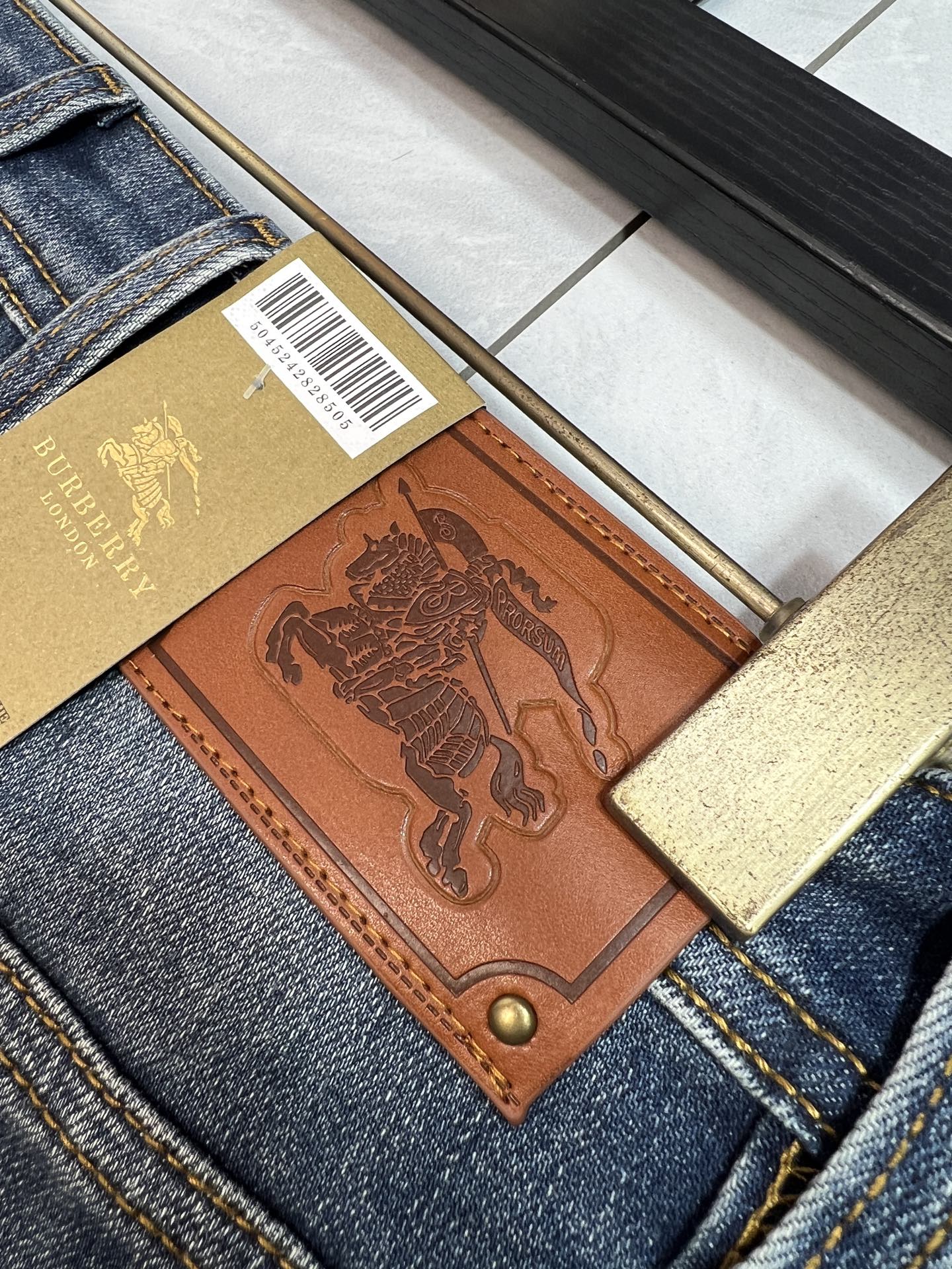 Burberry Jeans 175140-32