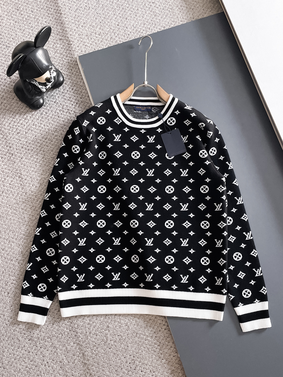 Louis Vuitton Basic Clothing Wool M-l-xl