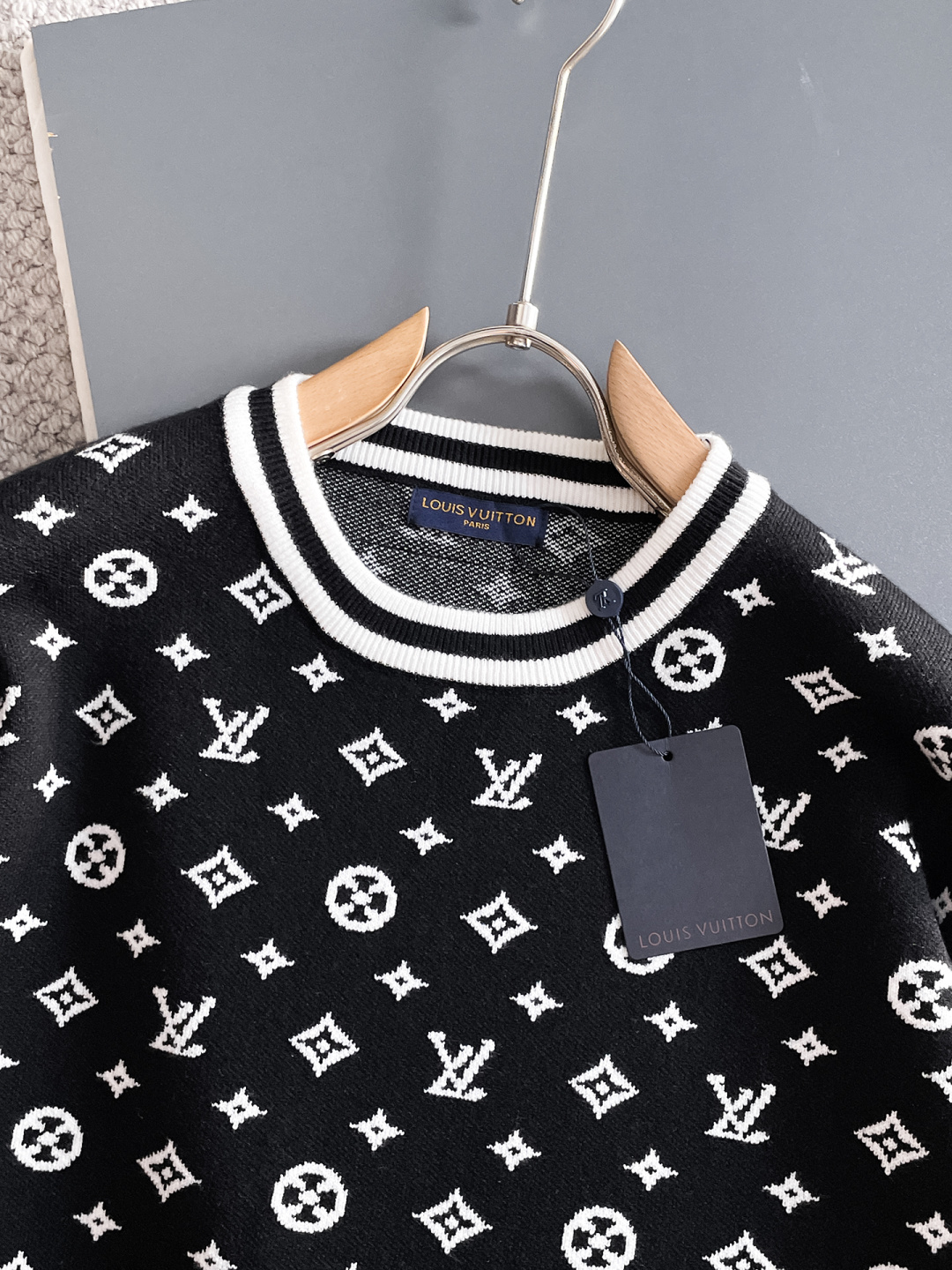 Louis Vuitton Basic Clothing Wool M-l-xl