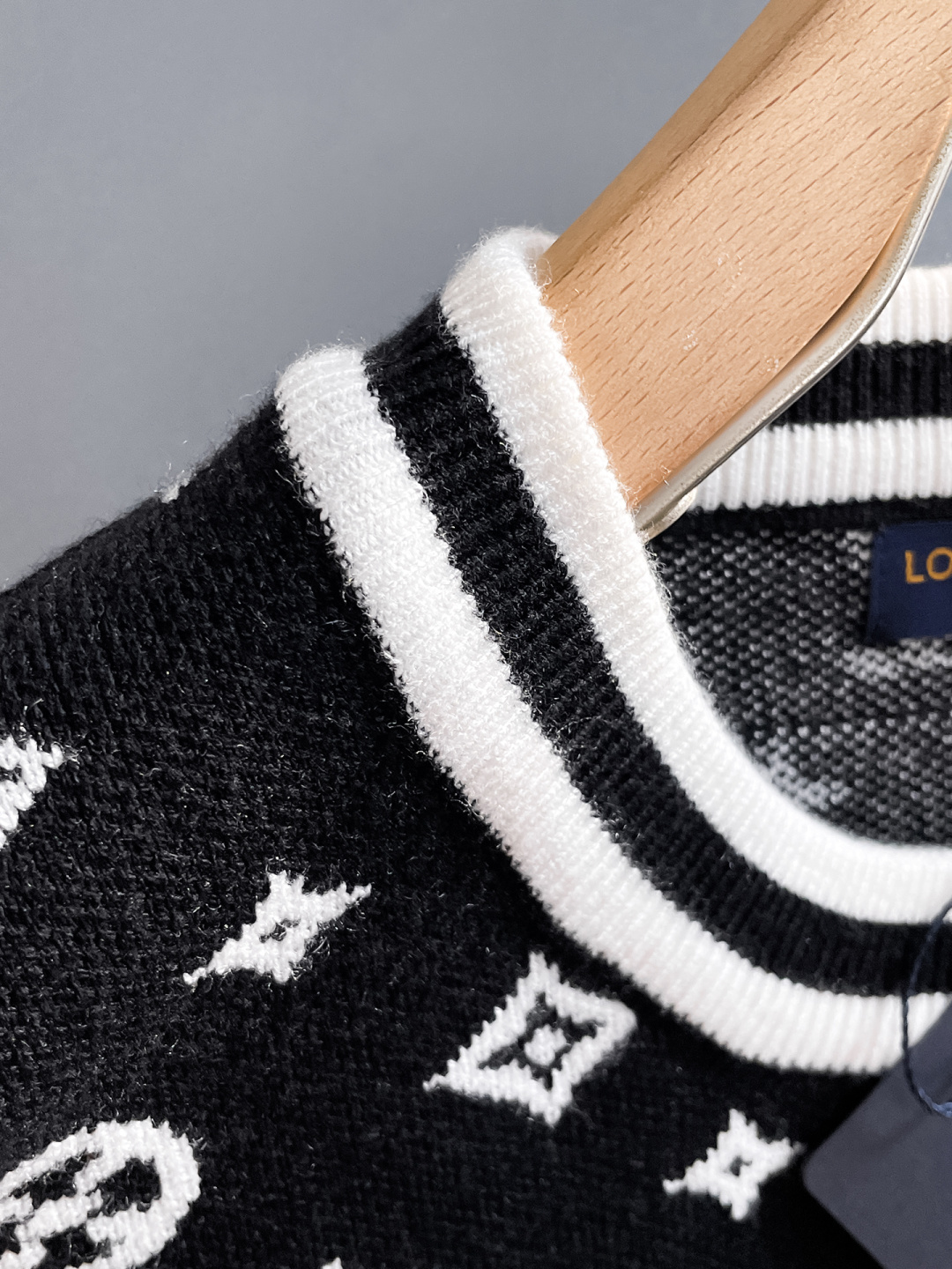 Louis Vuitton Basic Clothing Wool M-l-xl