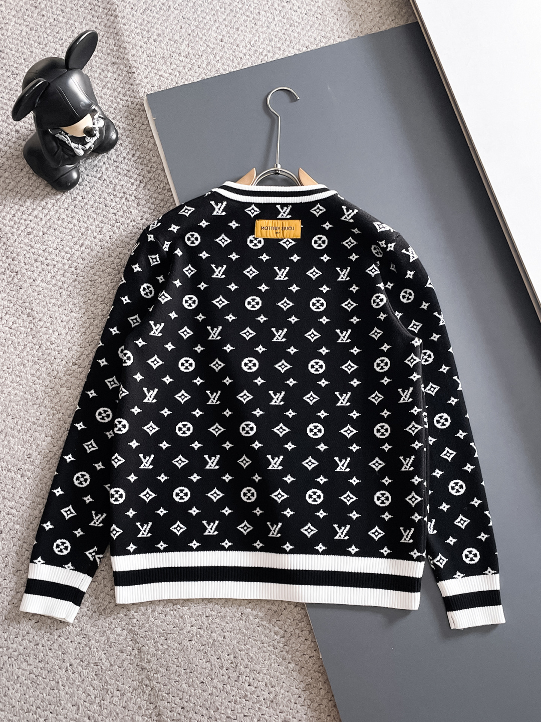 Louis Vuitton Basic Clothing Wool M-l-xl