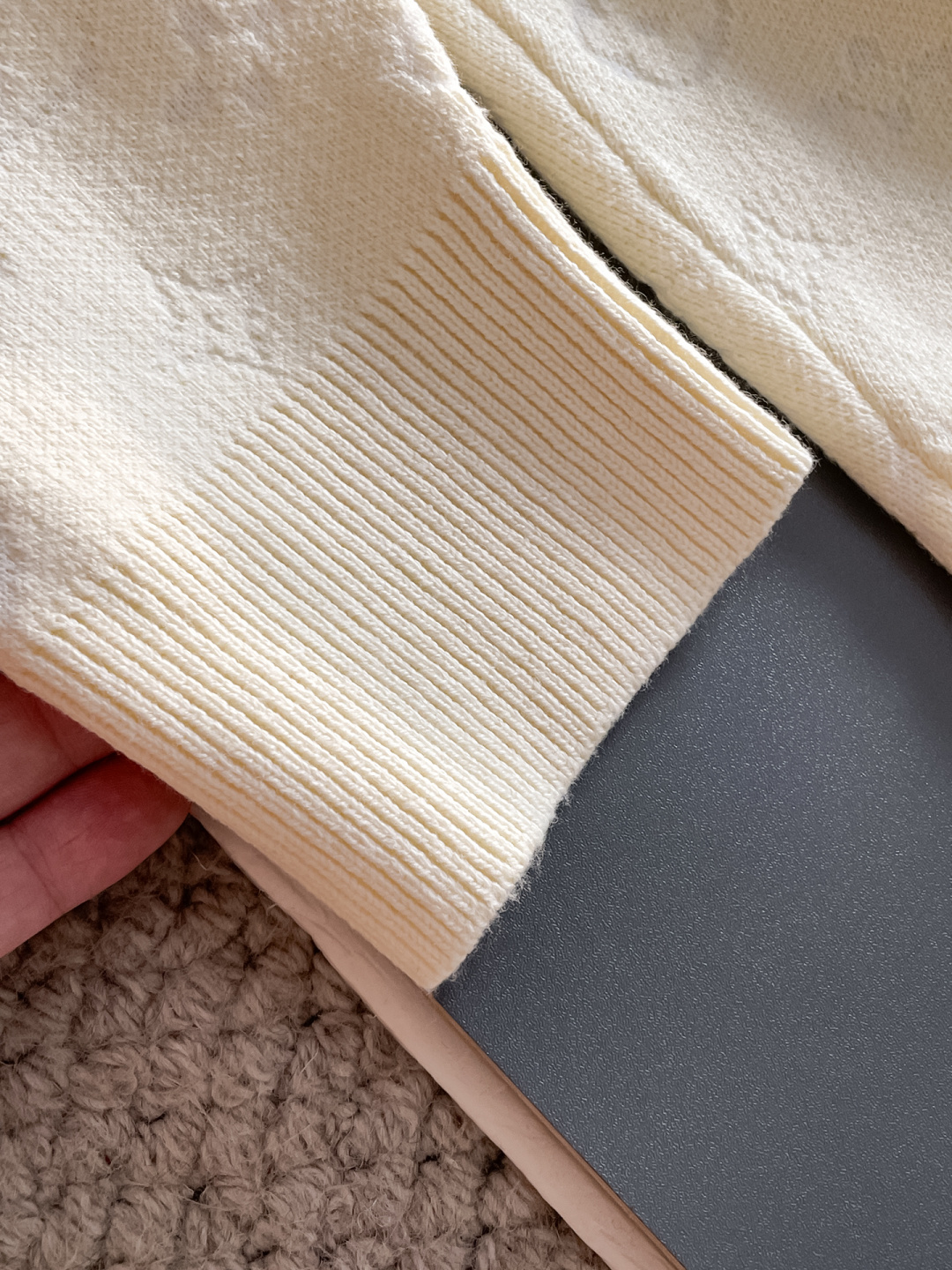 Louis Vuitton Basic Clothing Wool M-l-xl