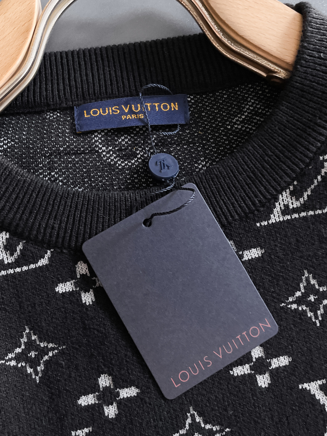 Louis Vuitton Basic Clothing Wool M-l-xl