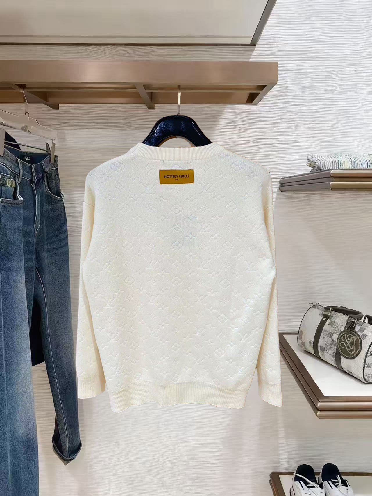 Louis Vuitton Basic Clothing Wool M-l-xl