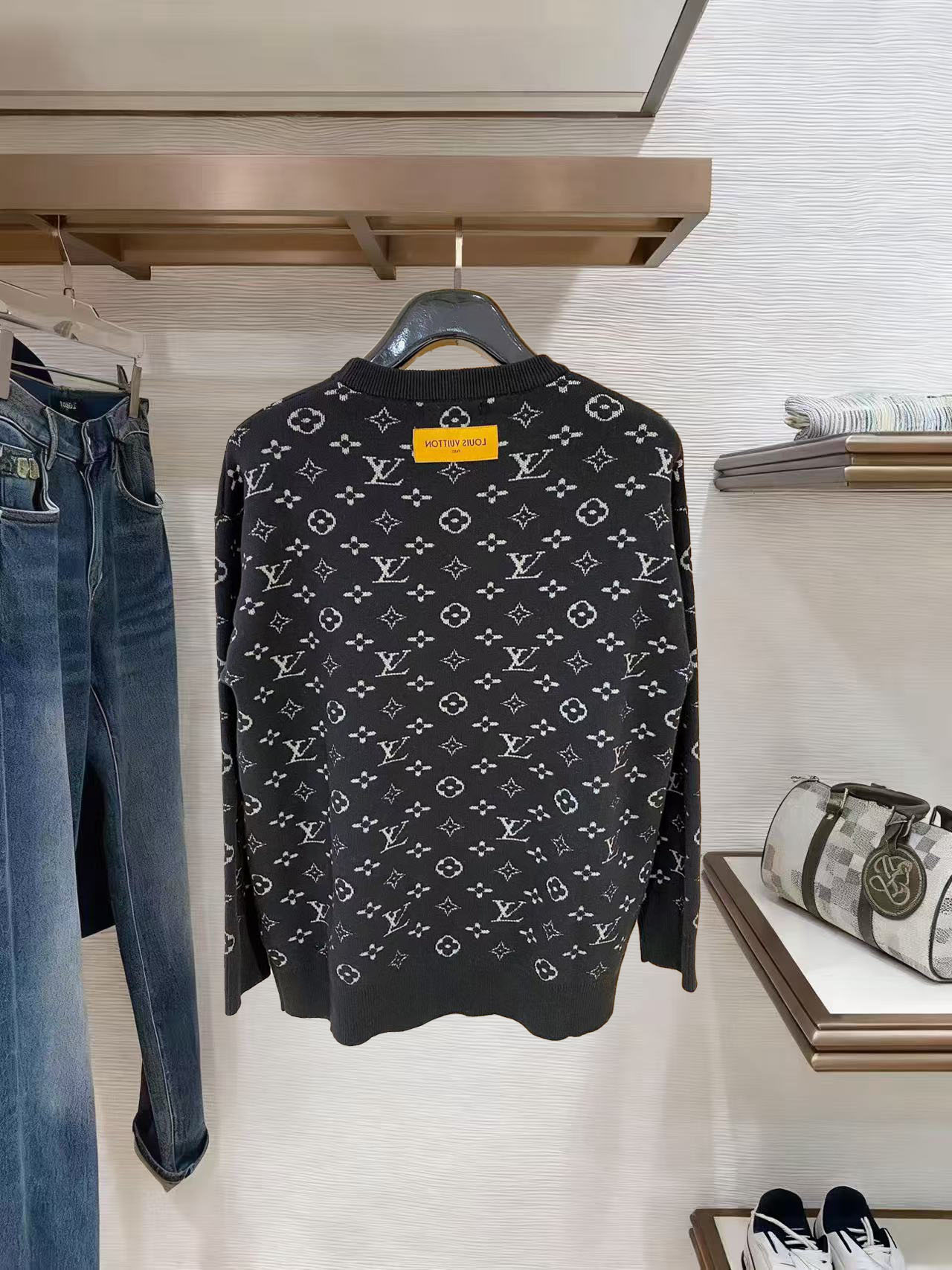 Louis Vuitton Basic Clothing Wool M-l-xl