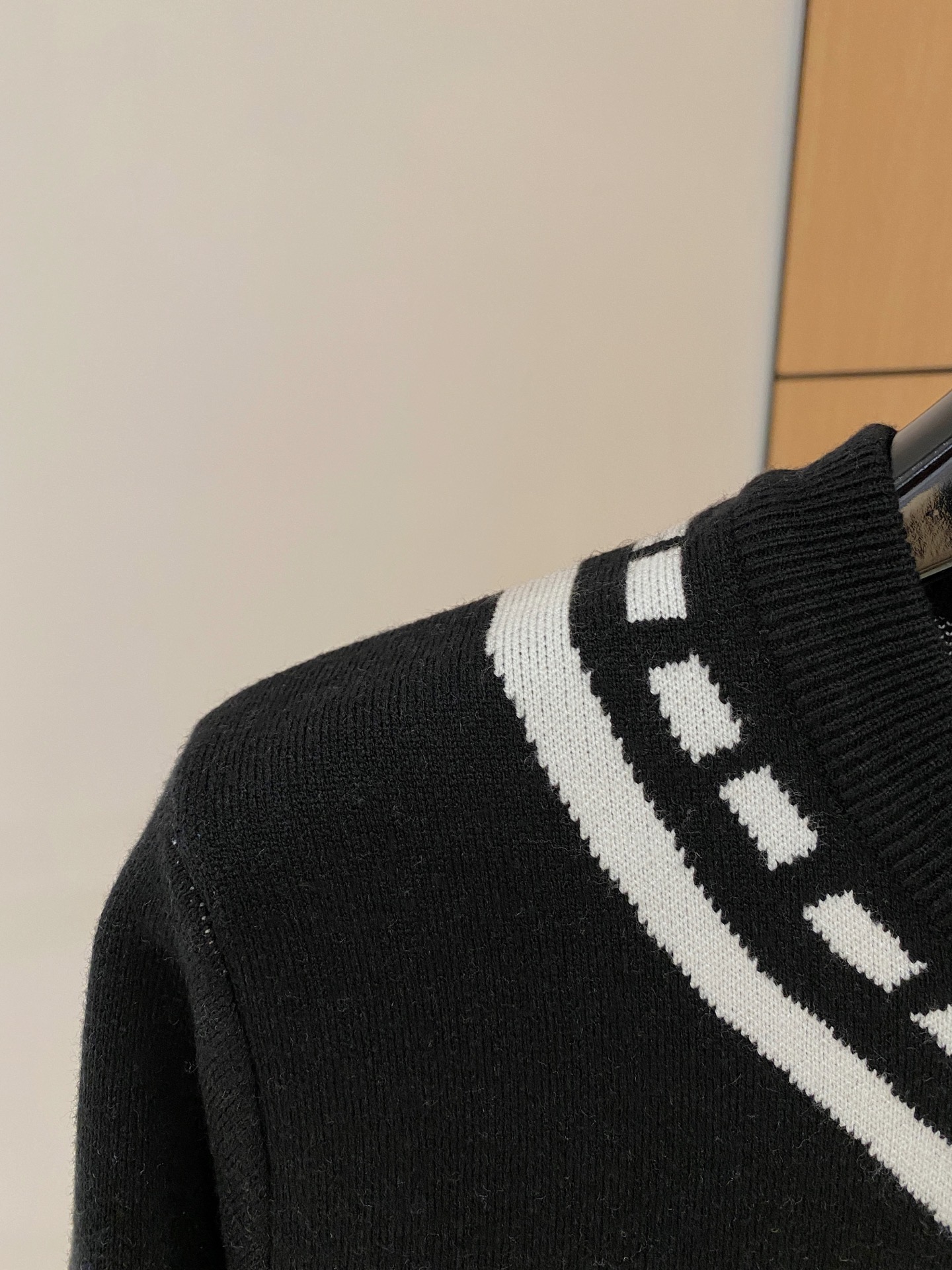 Louis Vuitton Basic Clothing Wool M-l-xl