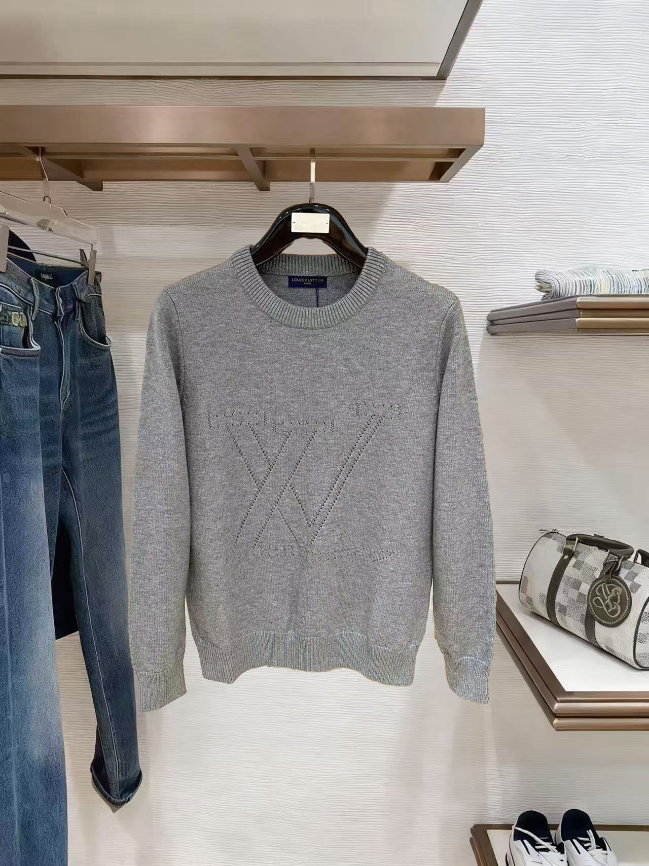 Louis Vuitton Basic Clothing Wool M-l-xl