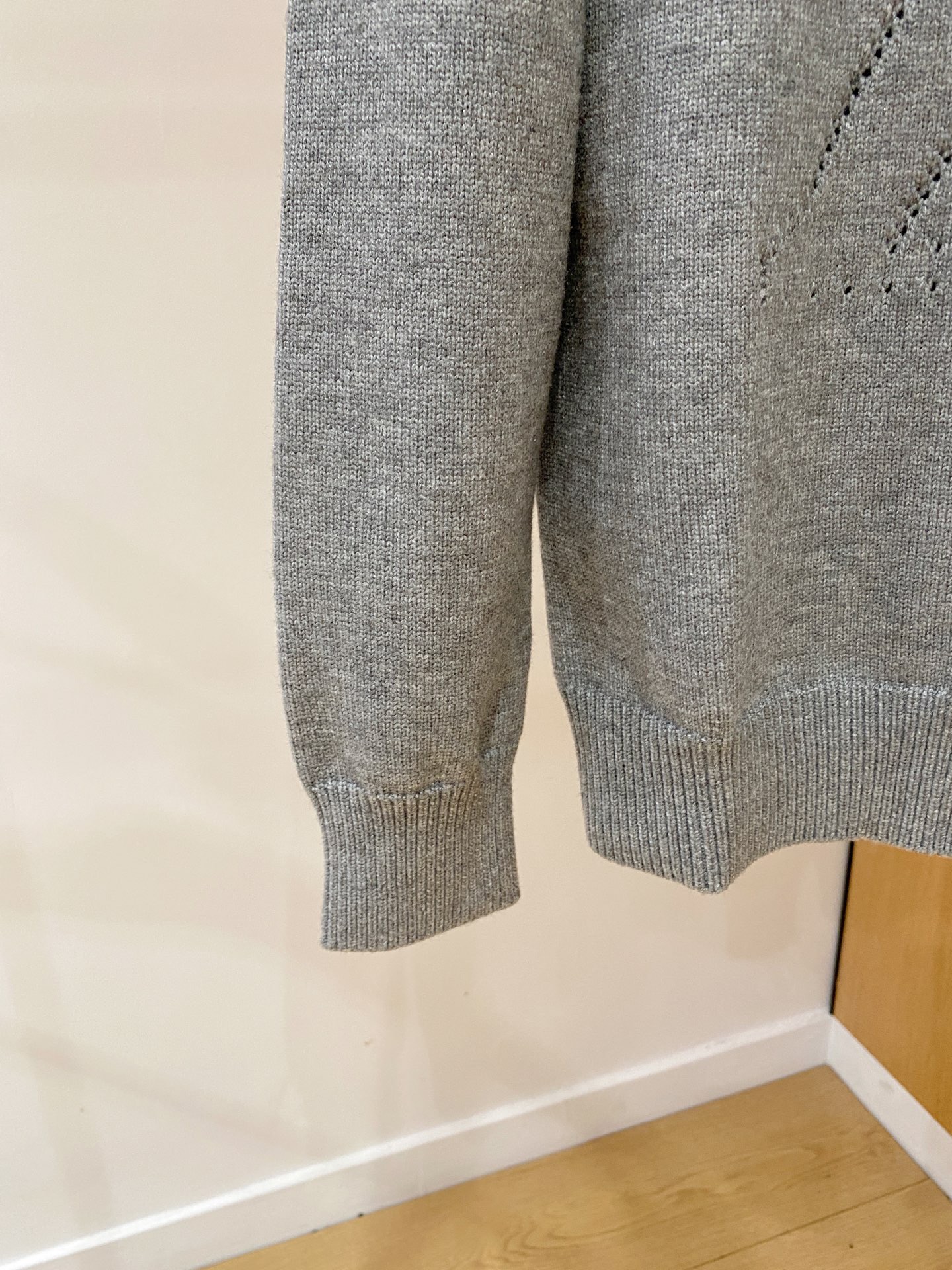 Louis Vuitton Basic Clothing Wool M-l-xl