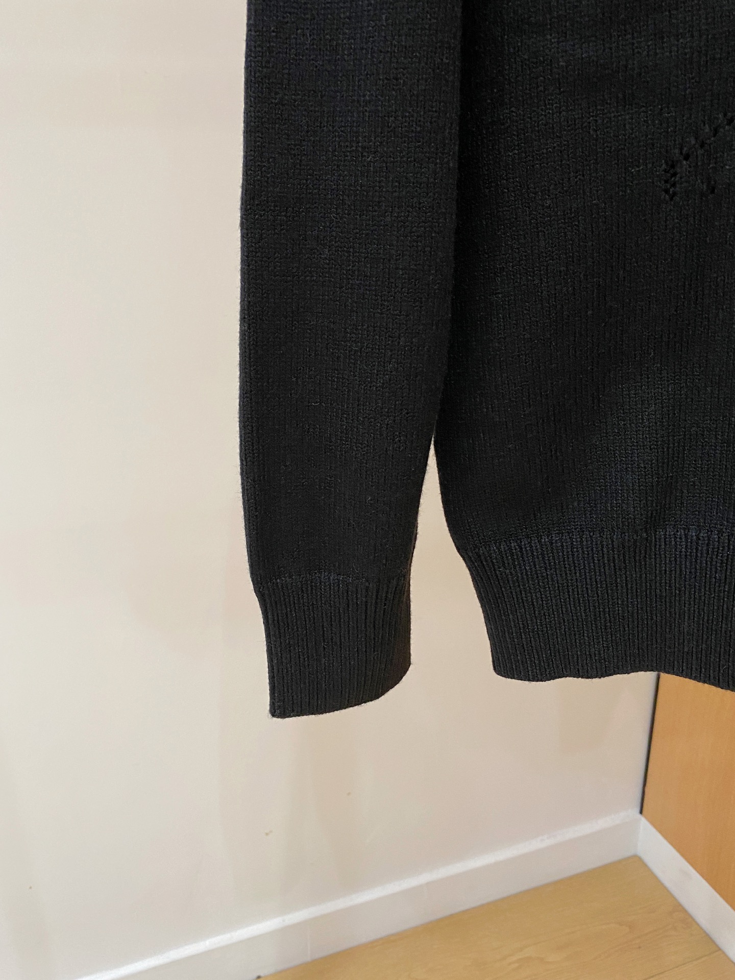 Louis Vuitton Basic Clothing Wool M-l-xl