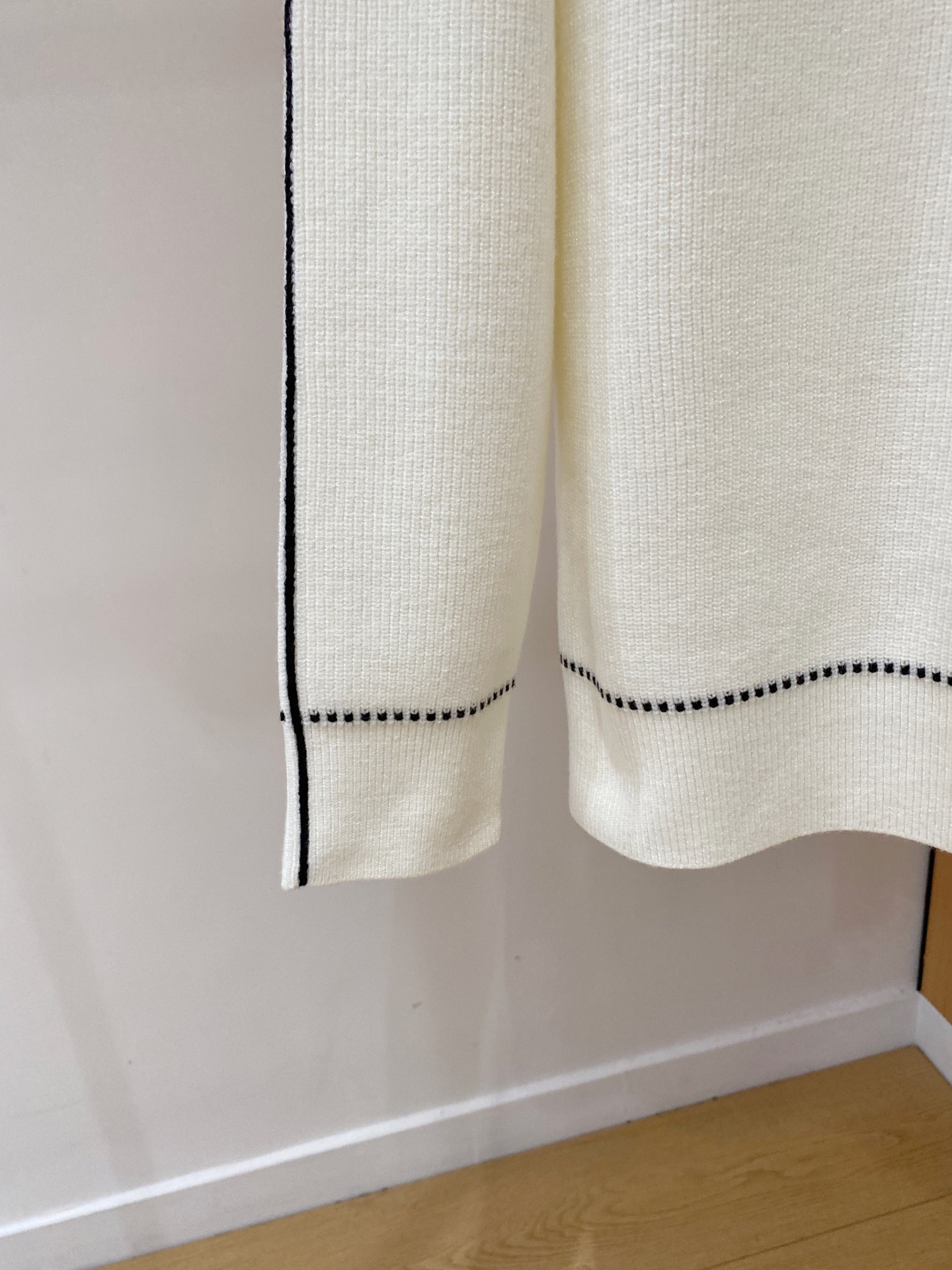 Louis Vuitton Basic Clothing Wool M-l-xl