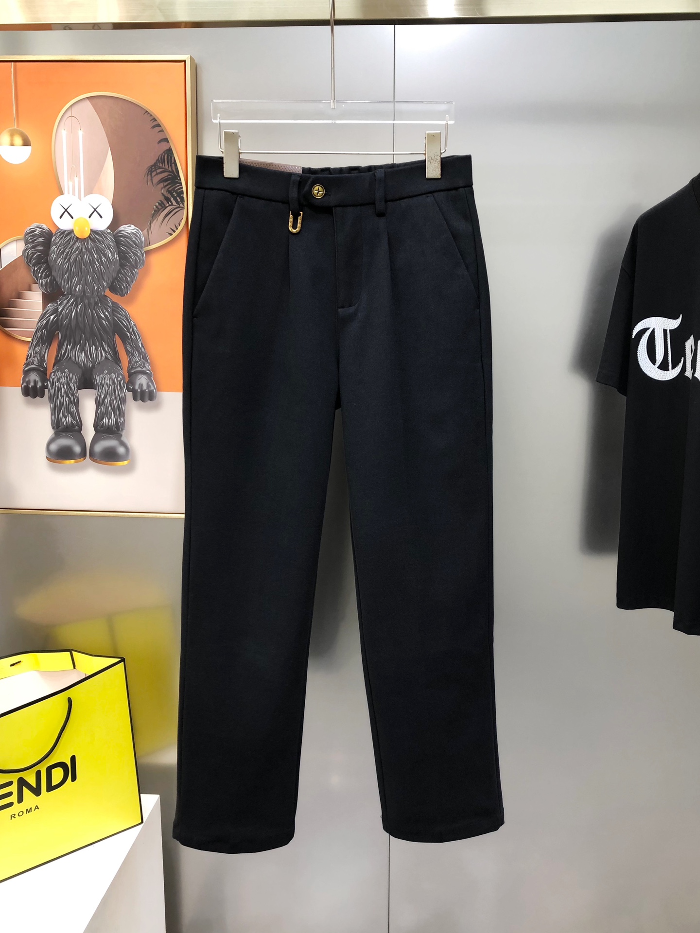 Louis Vuitton Male Basic Clothing Cotton Black Slim Fit L-38
