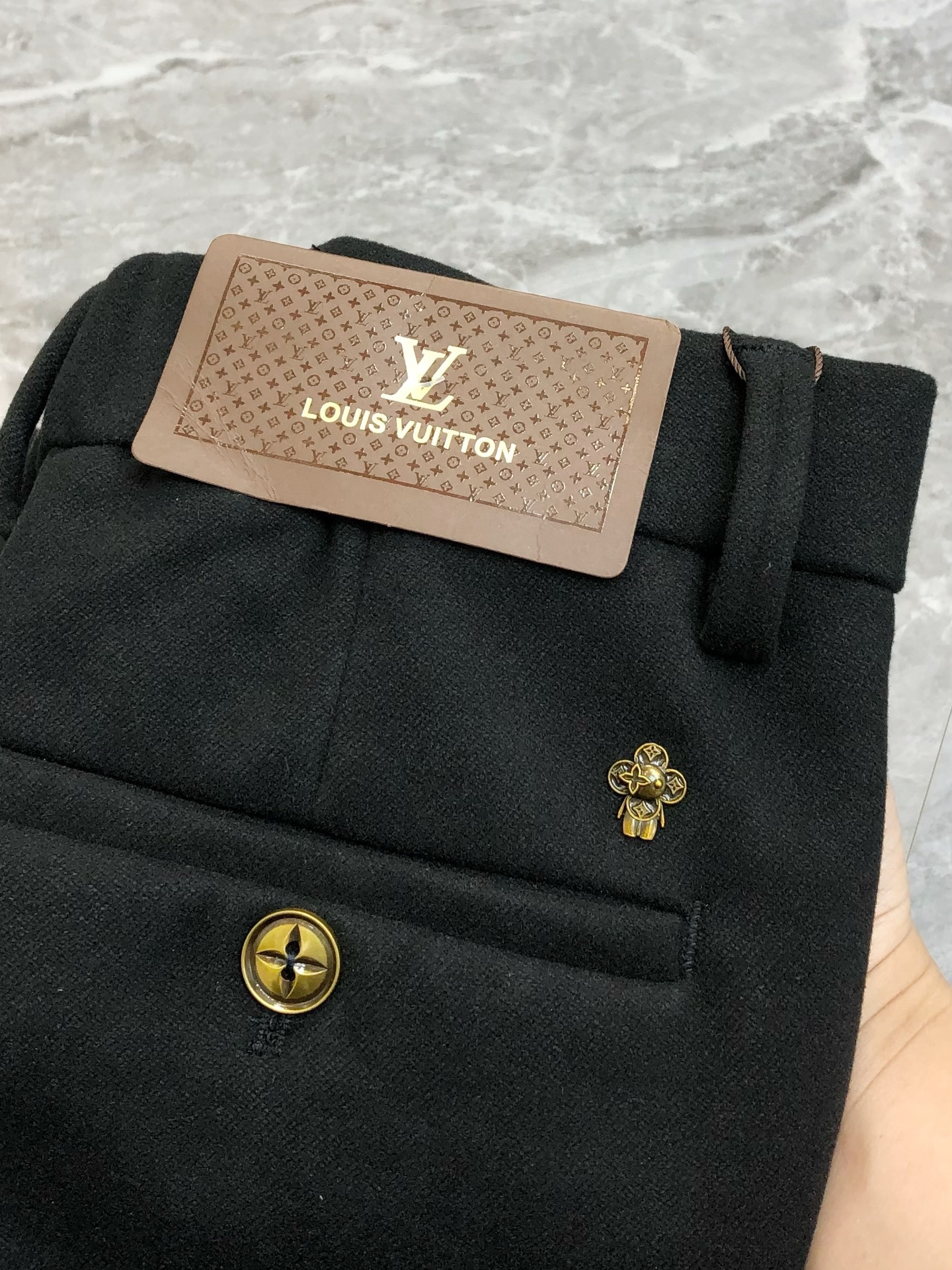 Louis Vuitton Male Basic Clothing Cotton Black Slim Fit L-38