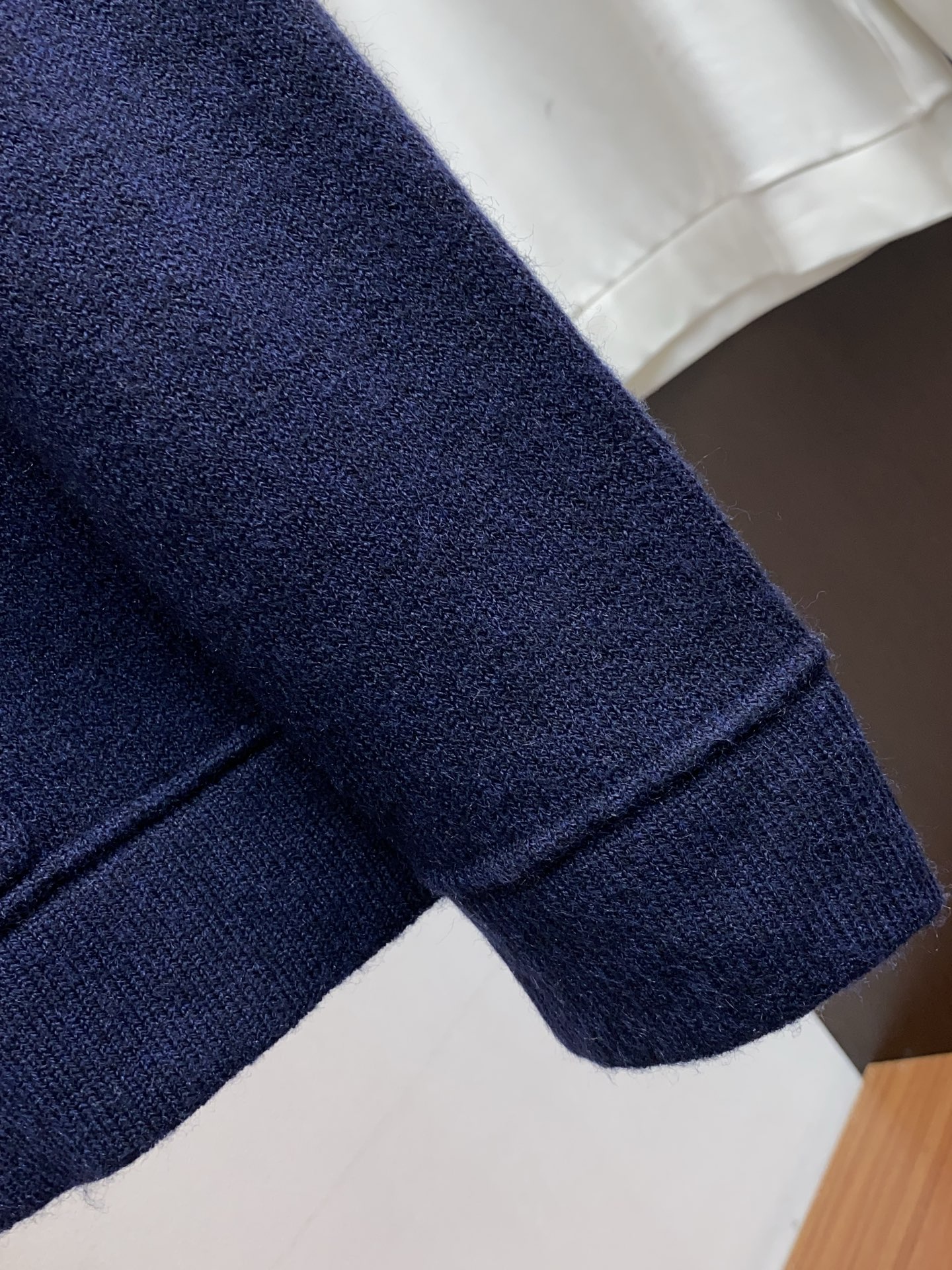 Gucci Basic Clothing Wool M-l-xl