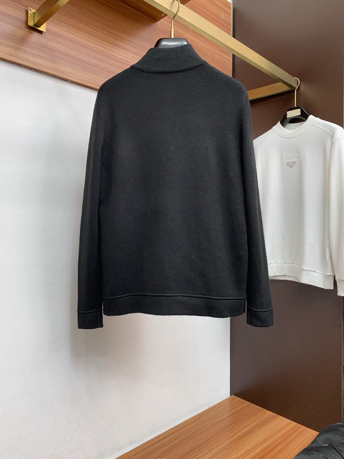 Gucci Basic Clothing Wool M-l-xl